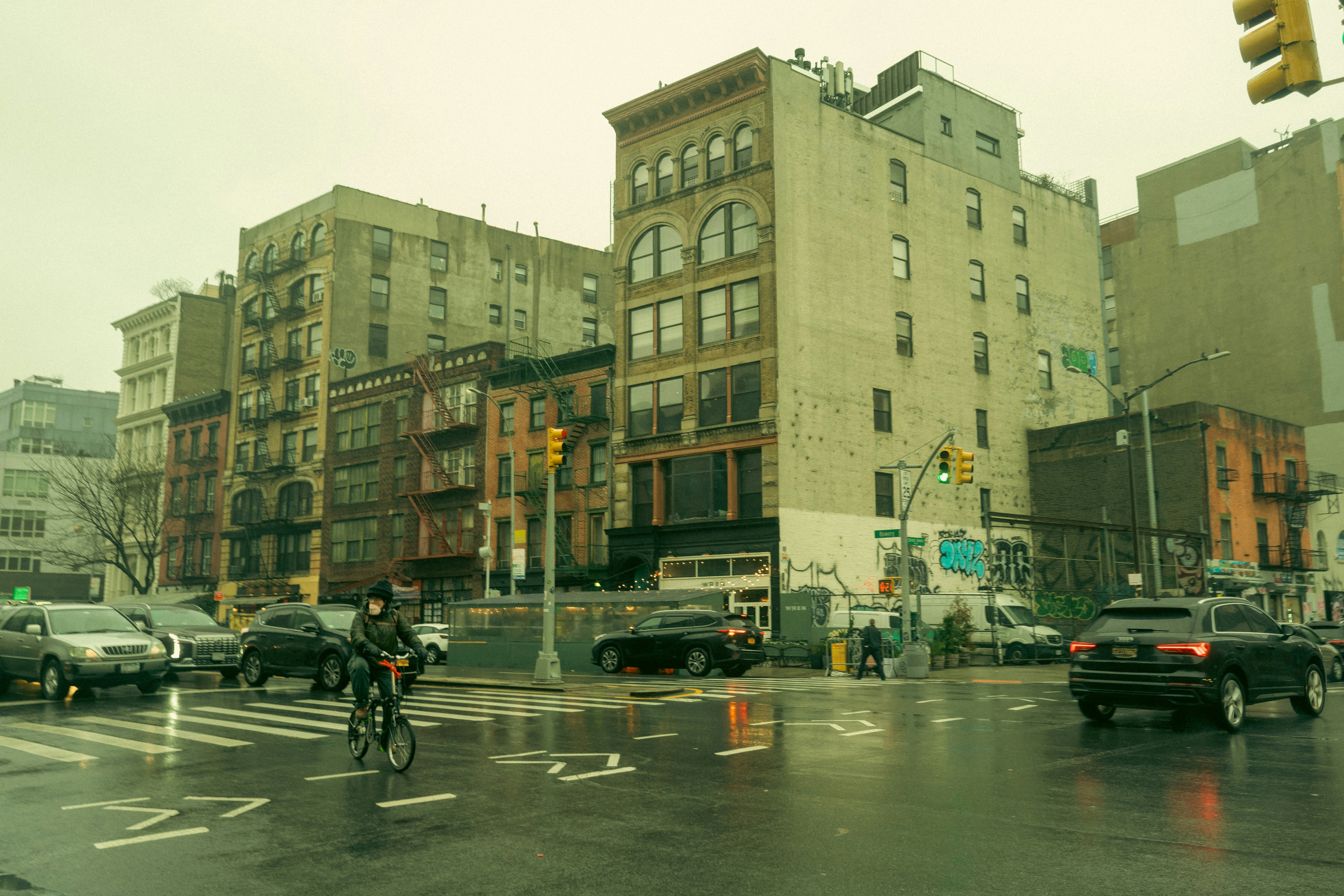 Photo by mosesmroldan