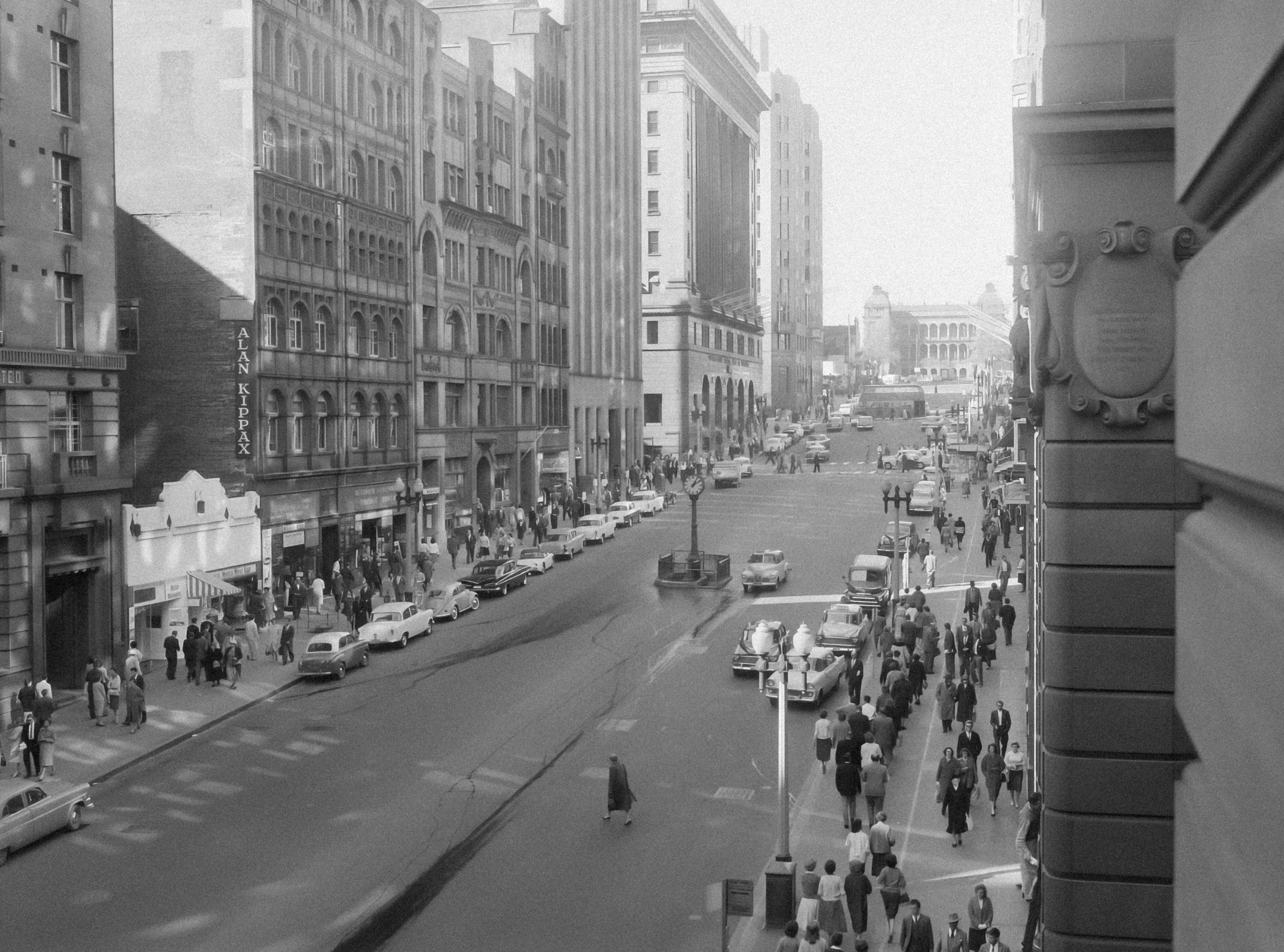 1920s Chicago street scene or jazz club - chicago musical live