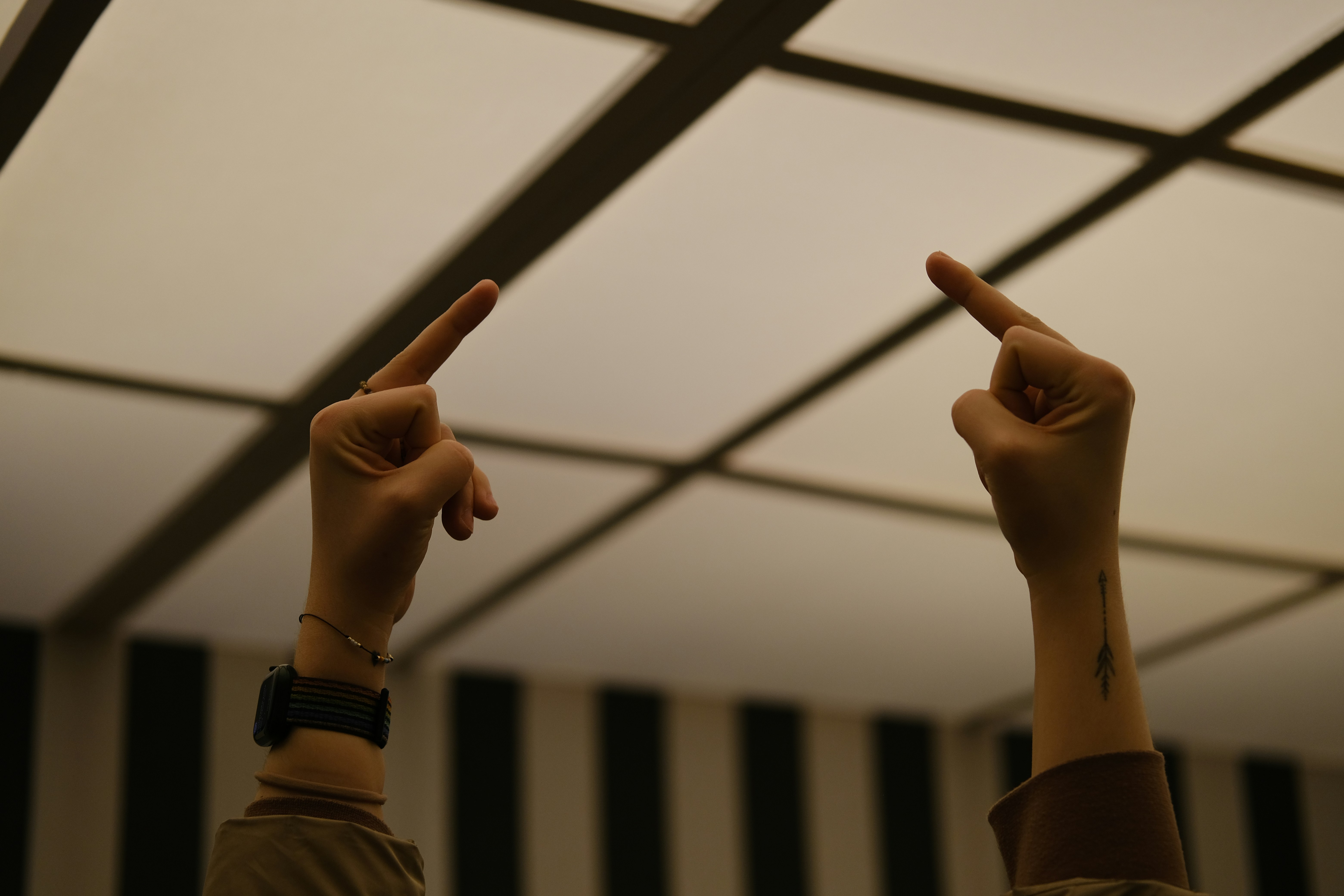 Pointing To Something Pictures | Download Free Images on Unsplash