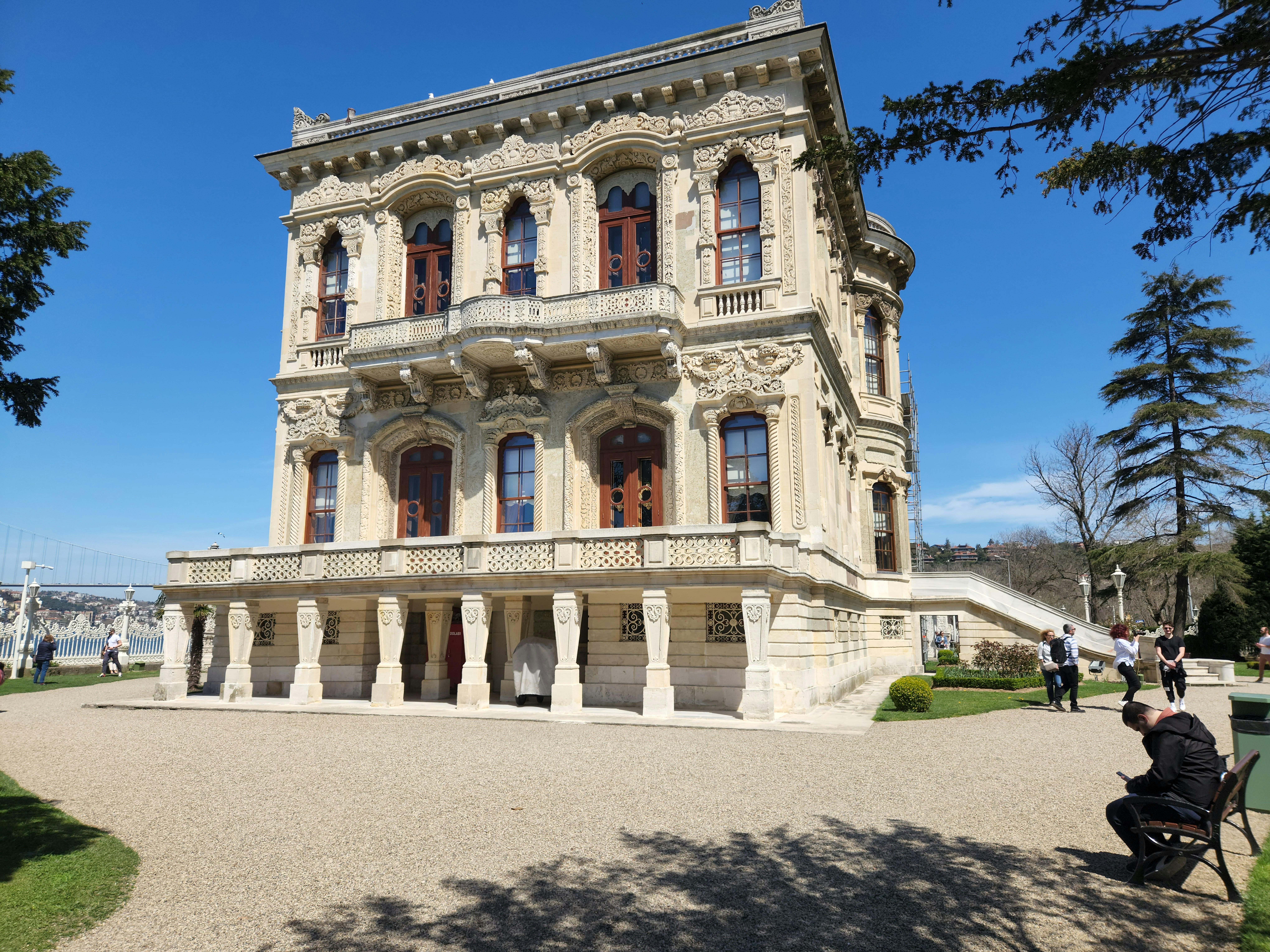 Photo by rentotransfer