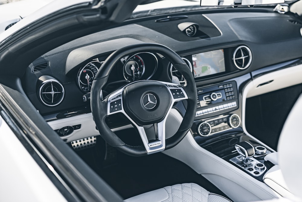 the interior of a mercedes benz benz benz benz benz benz benz benz benz benz benz