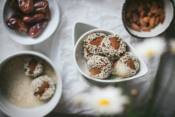 Vegan Energieballen met Dadels en Noten