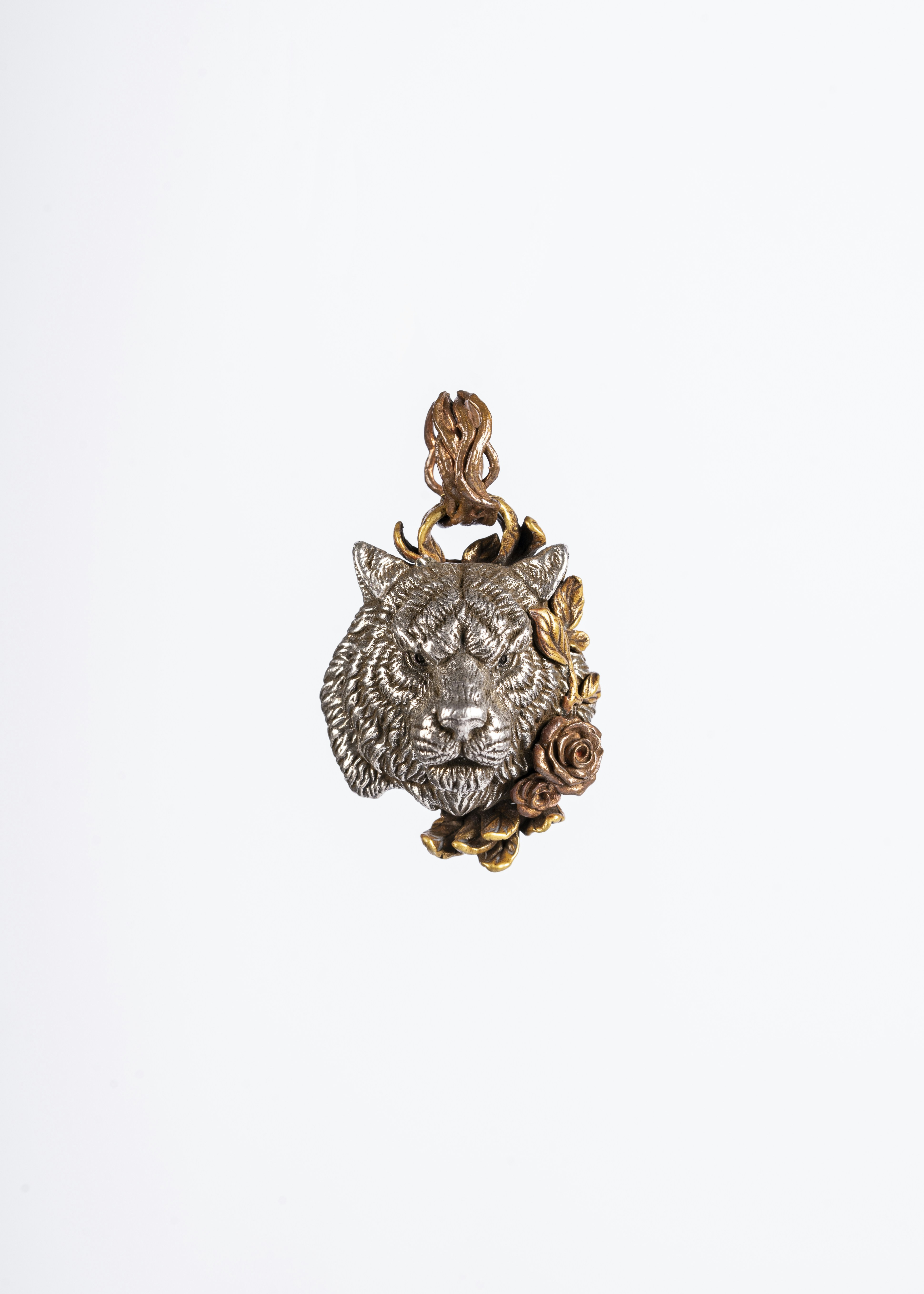 Photo by coppertistwu