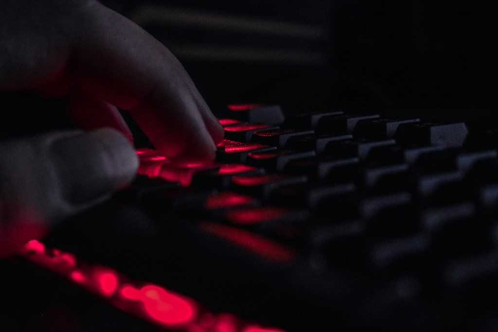 Reconheça golpes digitais