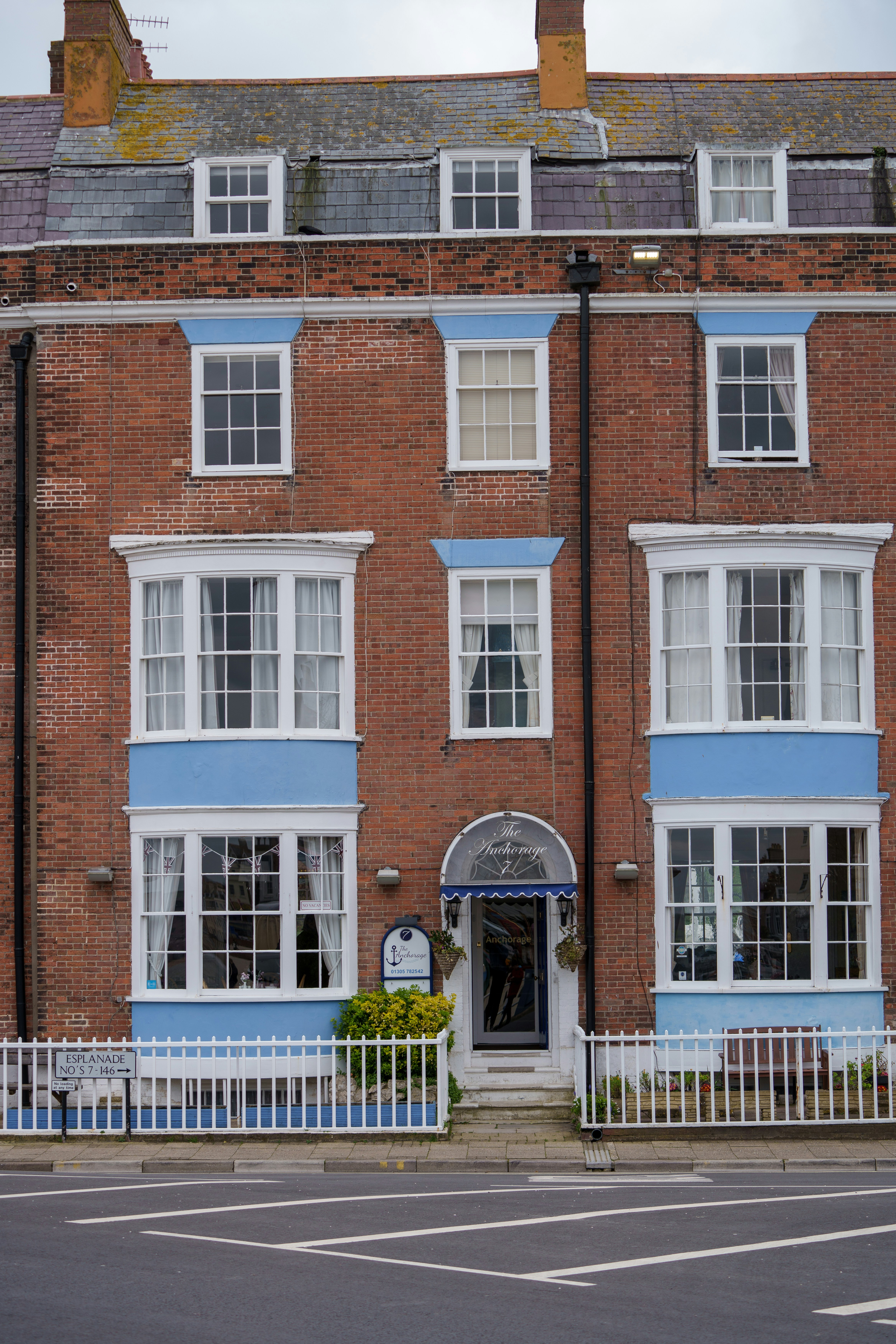 Photo by benjaminelliott