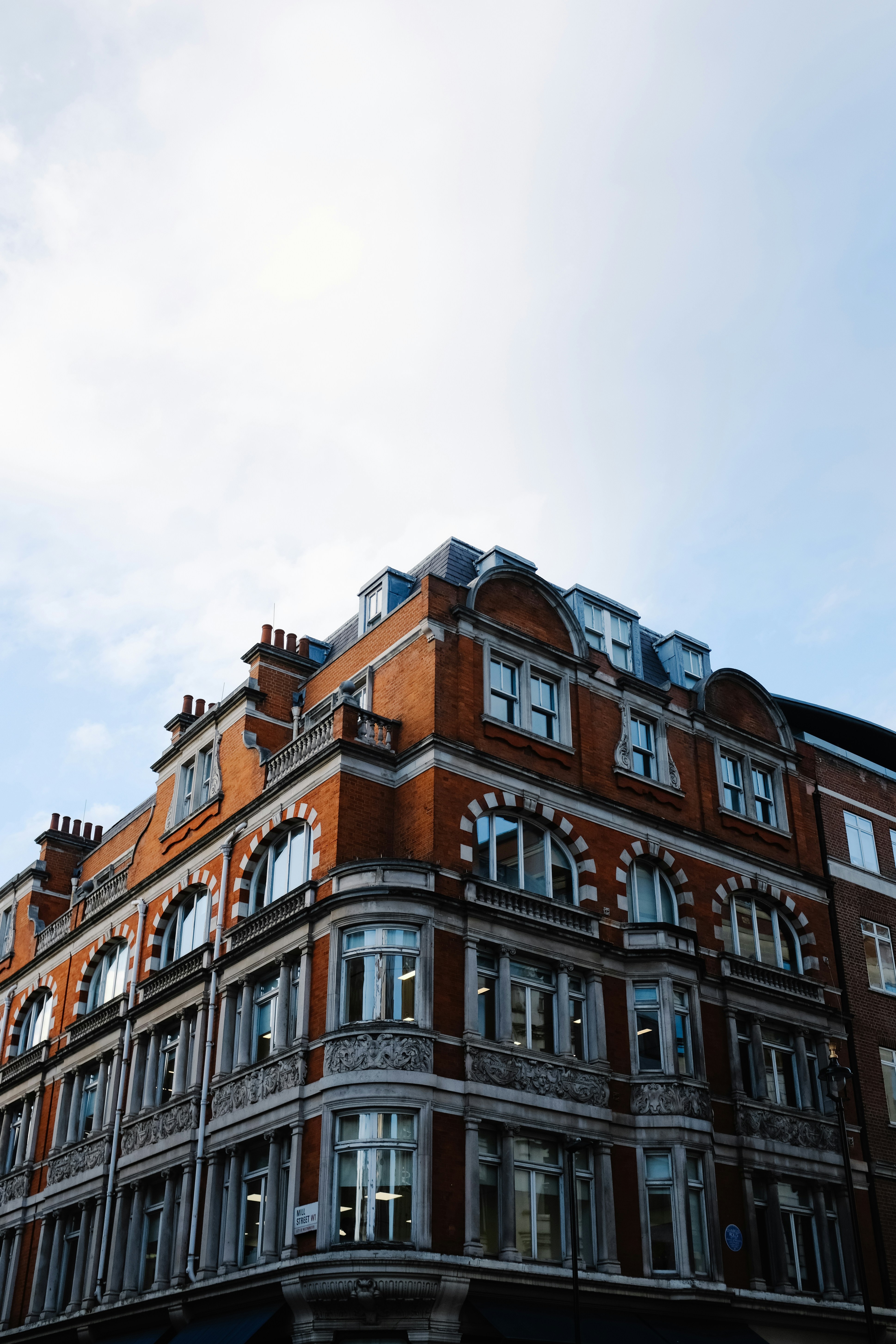 Photo by adrienolichon