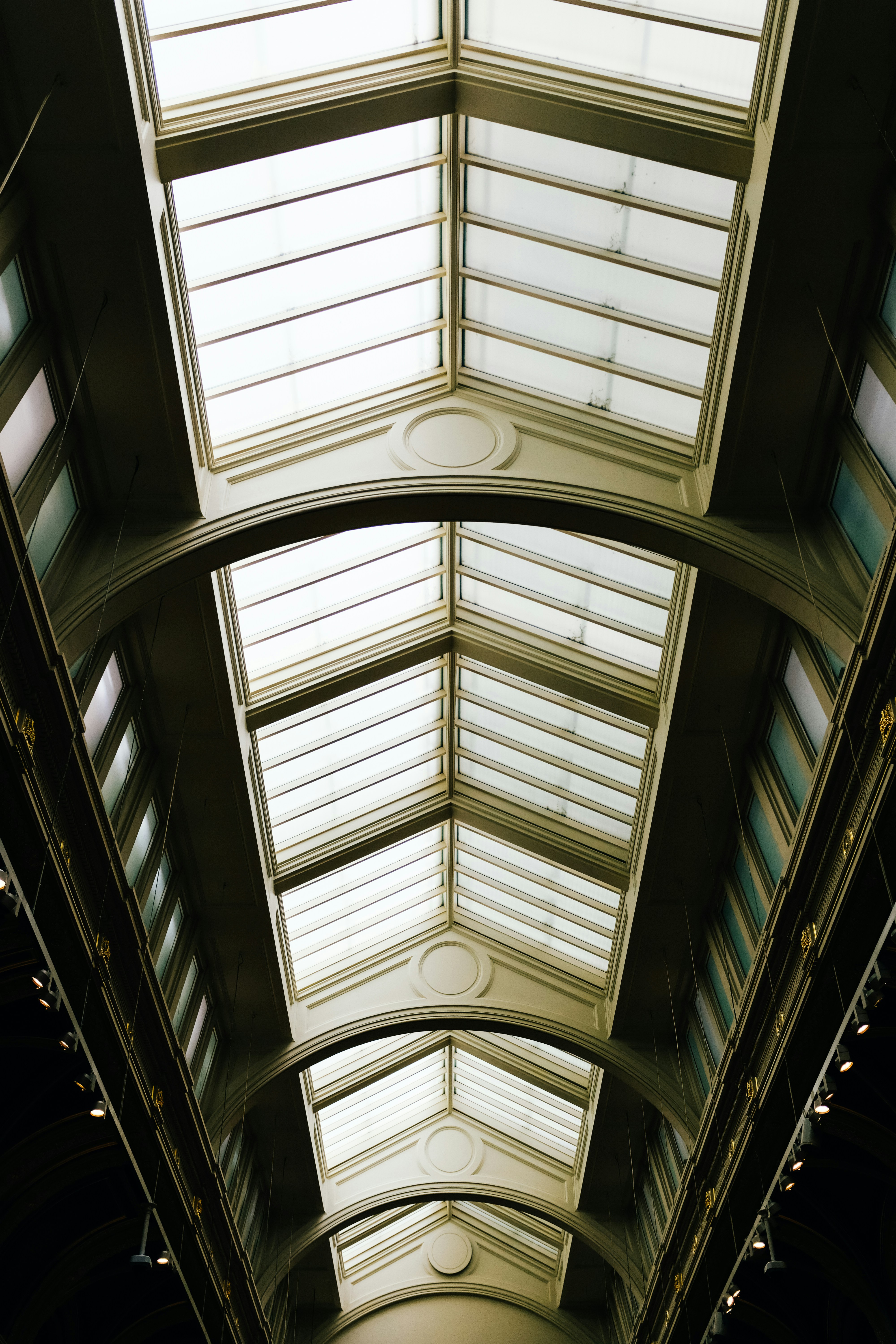 Photo by adrienolichon