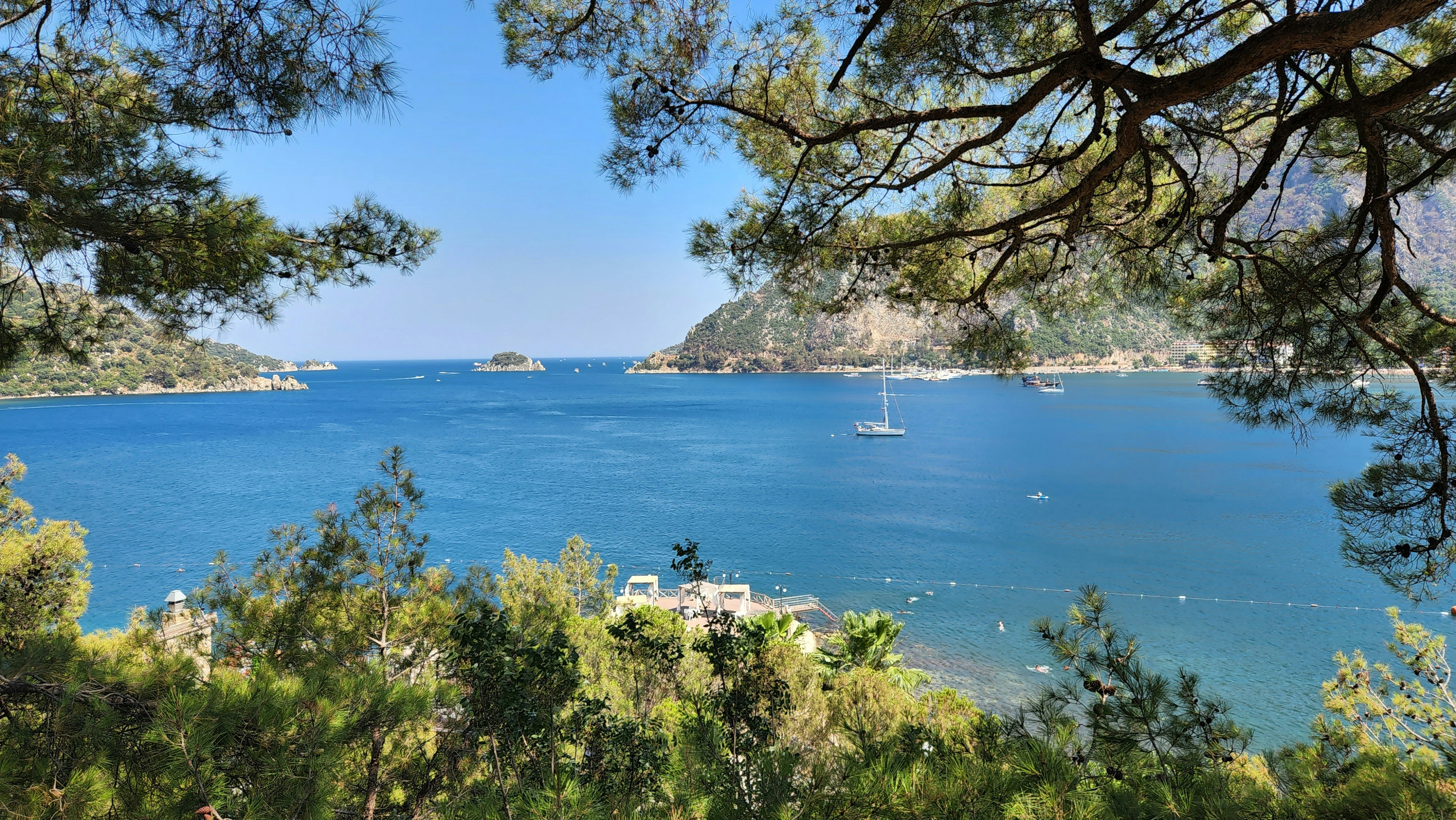 Photo by rentotransfer