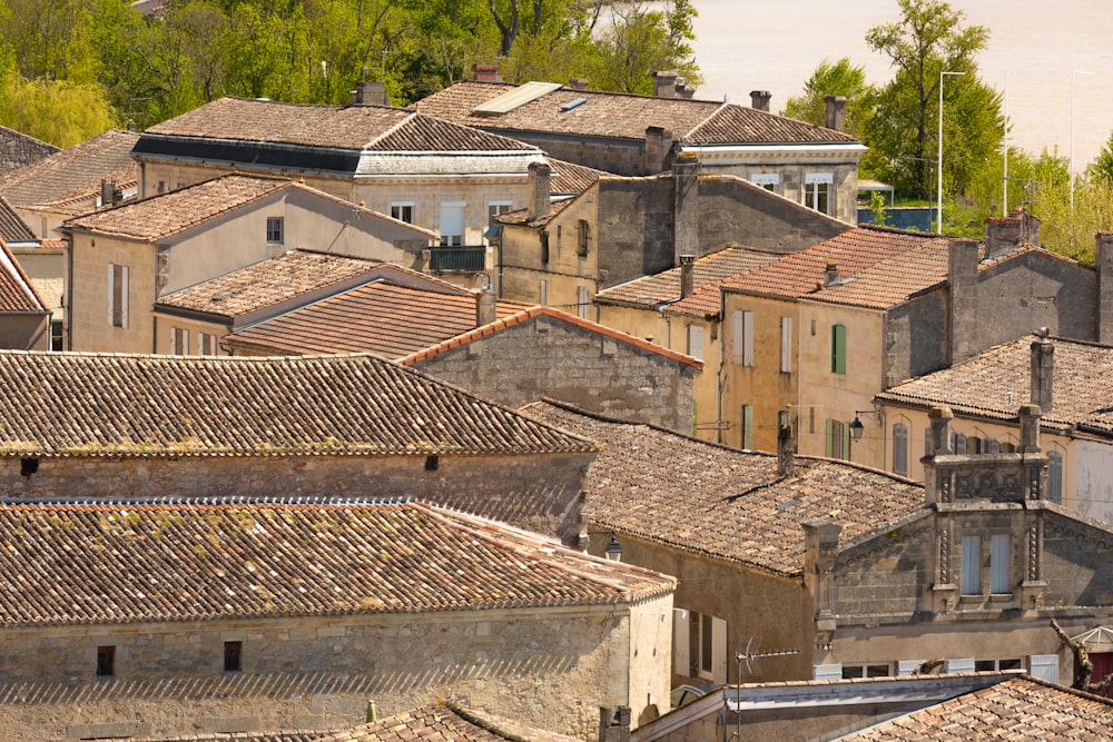 a group of buildings that are next to each other