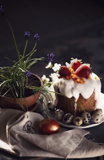 A stunning cake centerpiece at a festive gathering.