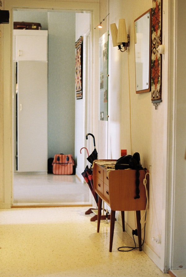 Sapateira Rubi 2 Portas com Espelho — Organização e Elegância para Qualquer Ambiente