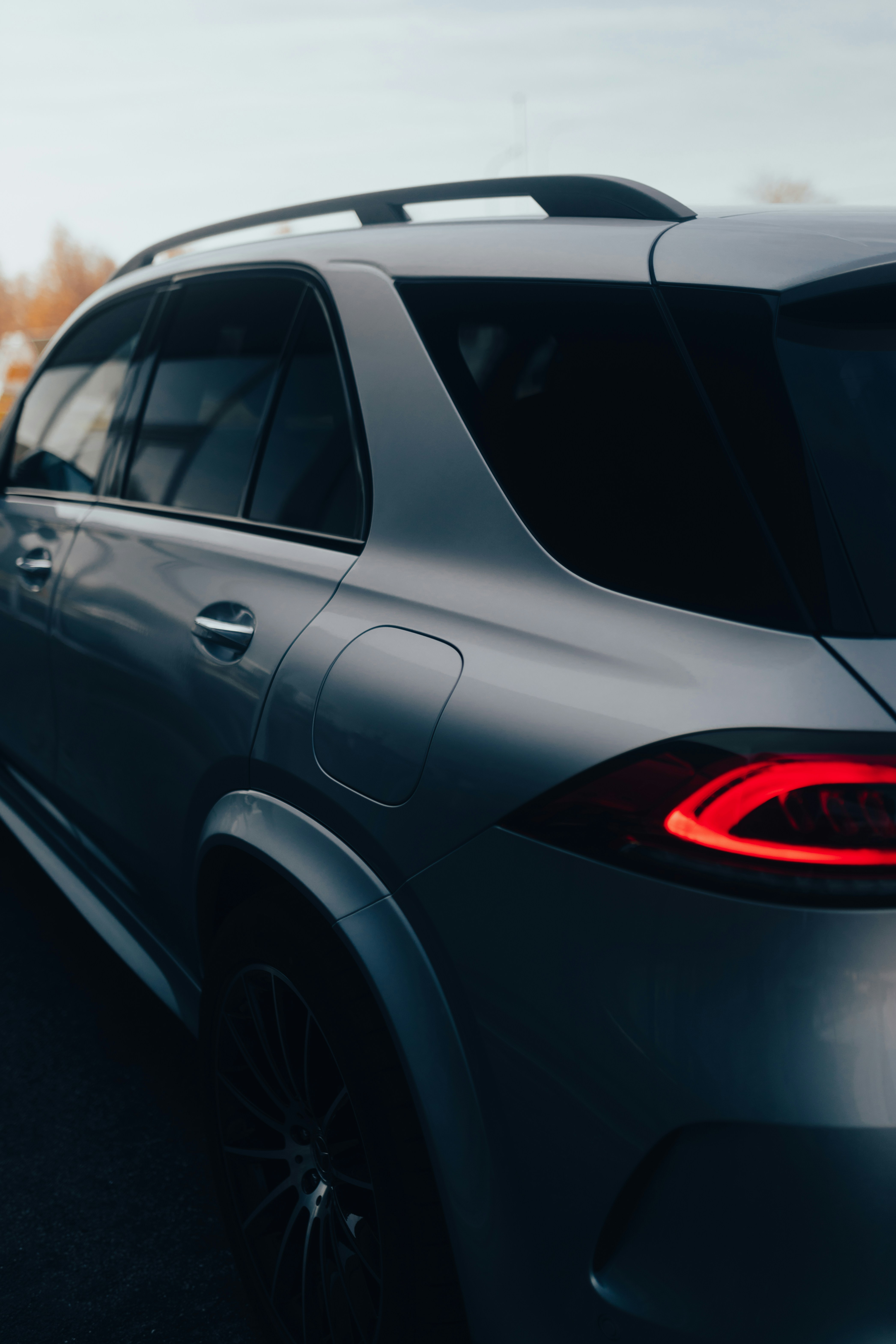 Photo by lorenzohamers