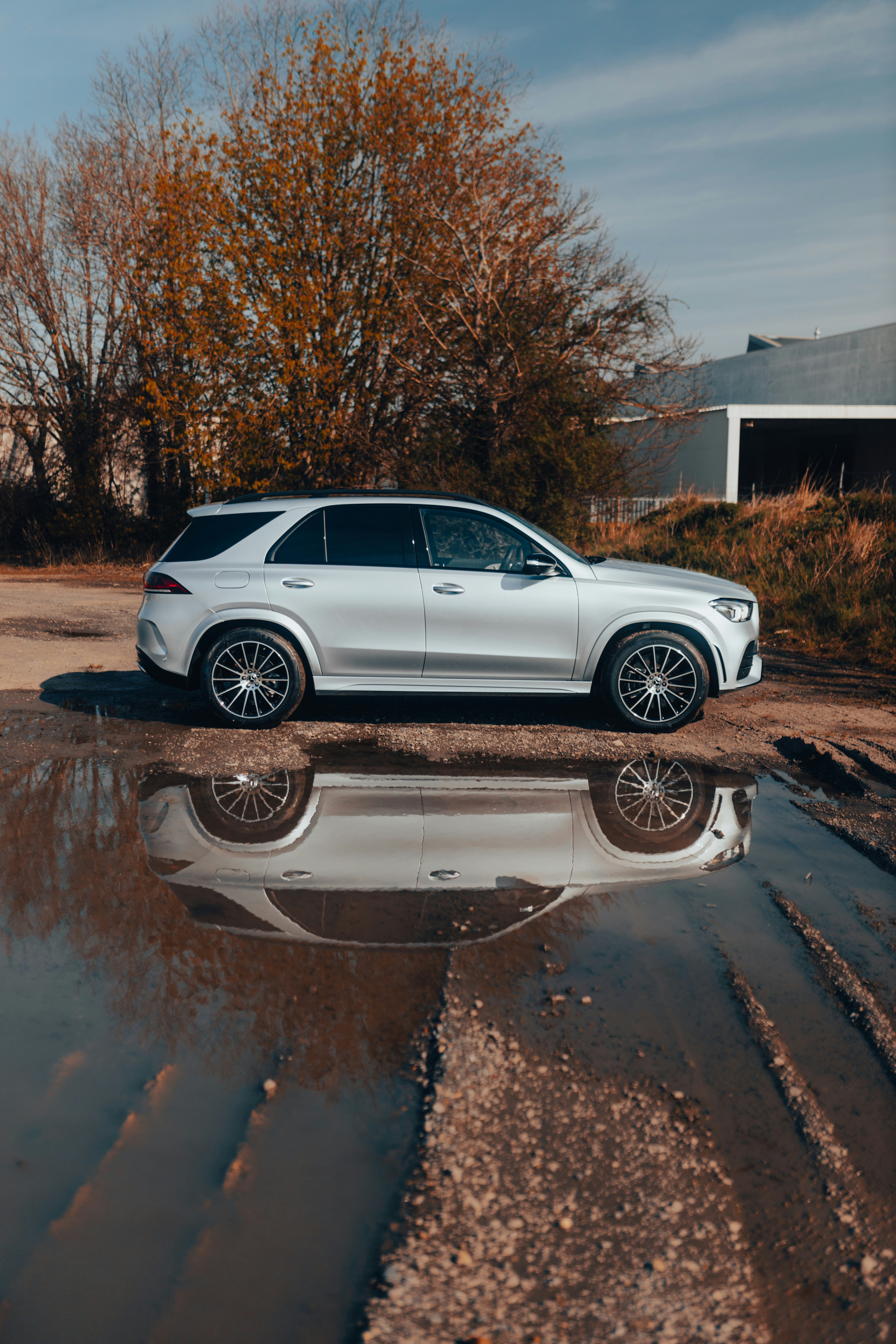 Photo by lorenzohamers