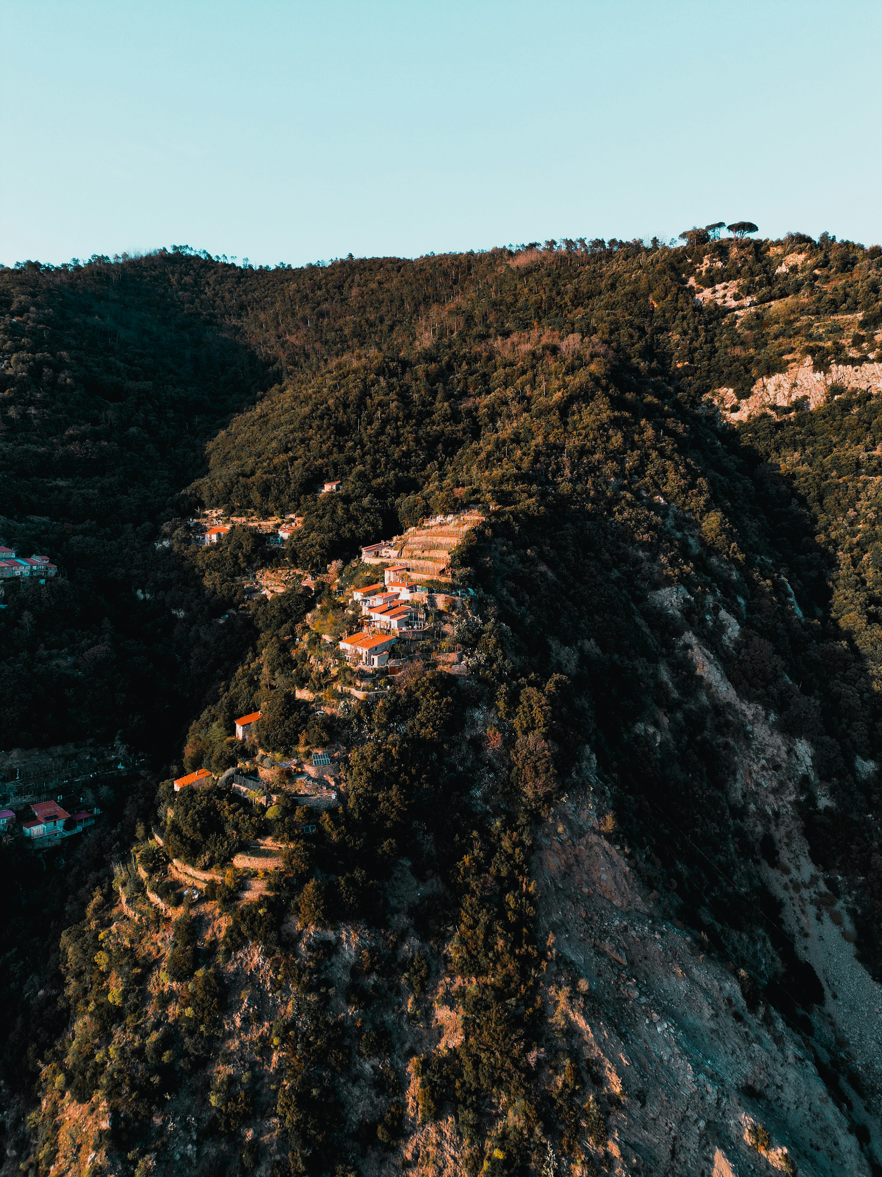 Photo by alejvestito