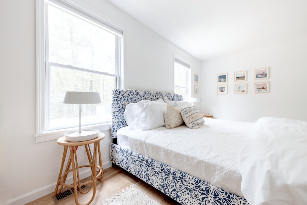 Cama Queen Moderna
