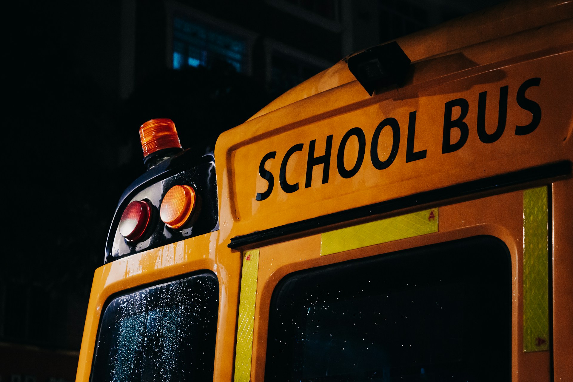 gray computer monitor