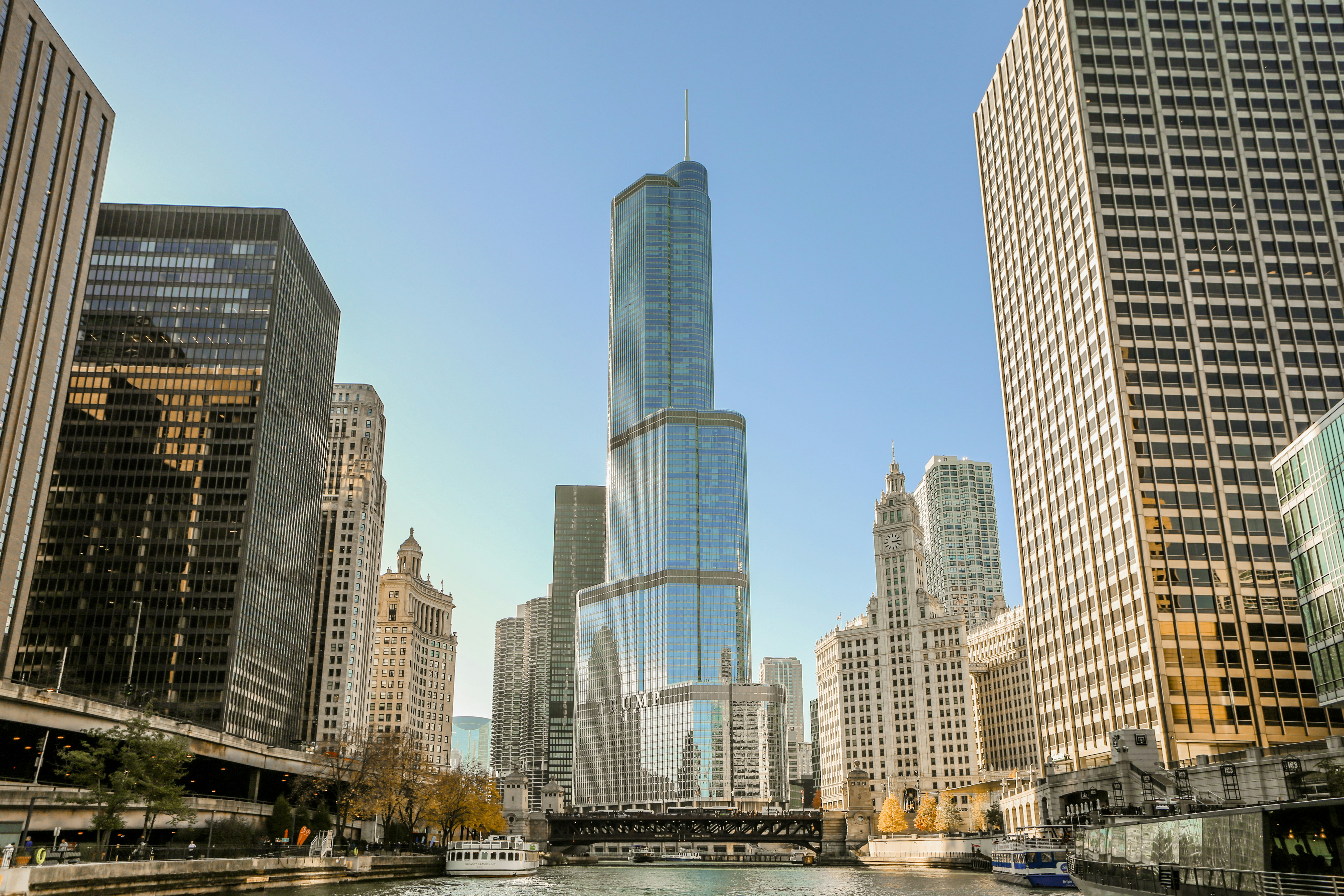 Chicago Riverwalk with tour boats and high-rise buildings - studio for rent Chicago