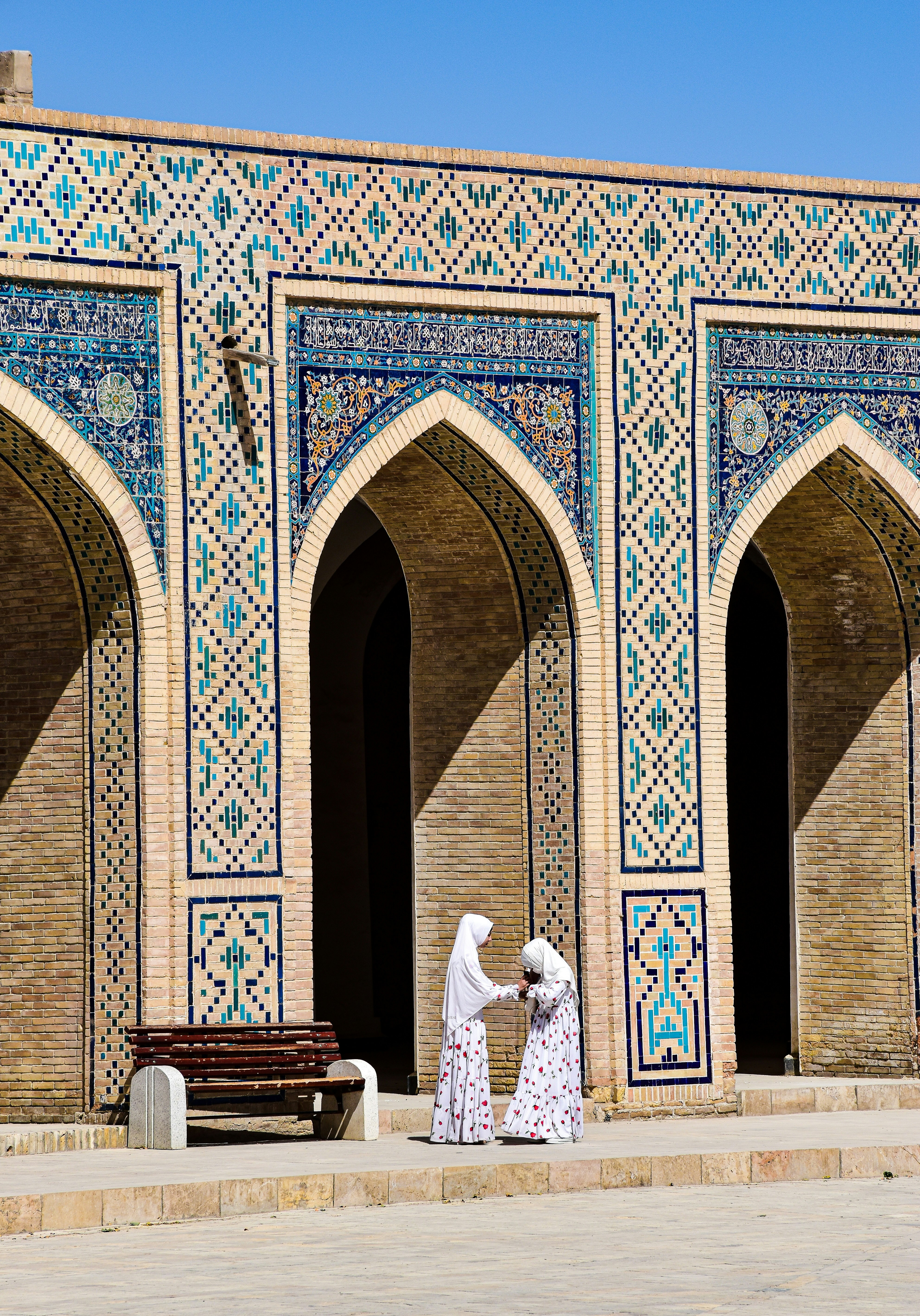 photo-1681284700811-1511f67a8436