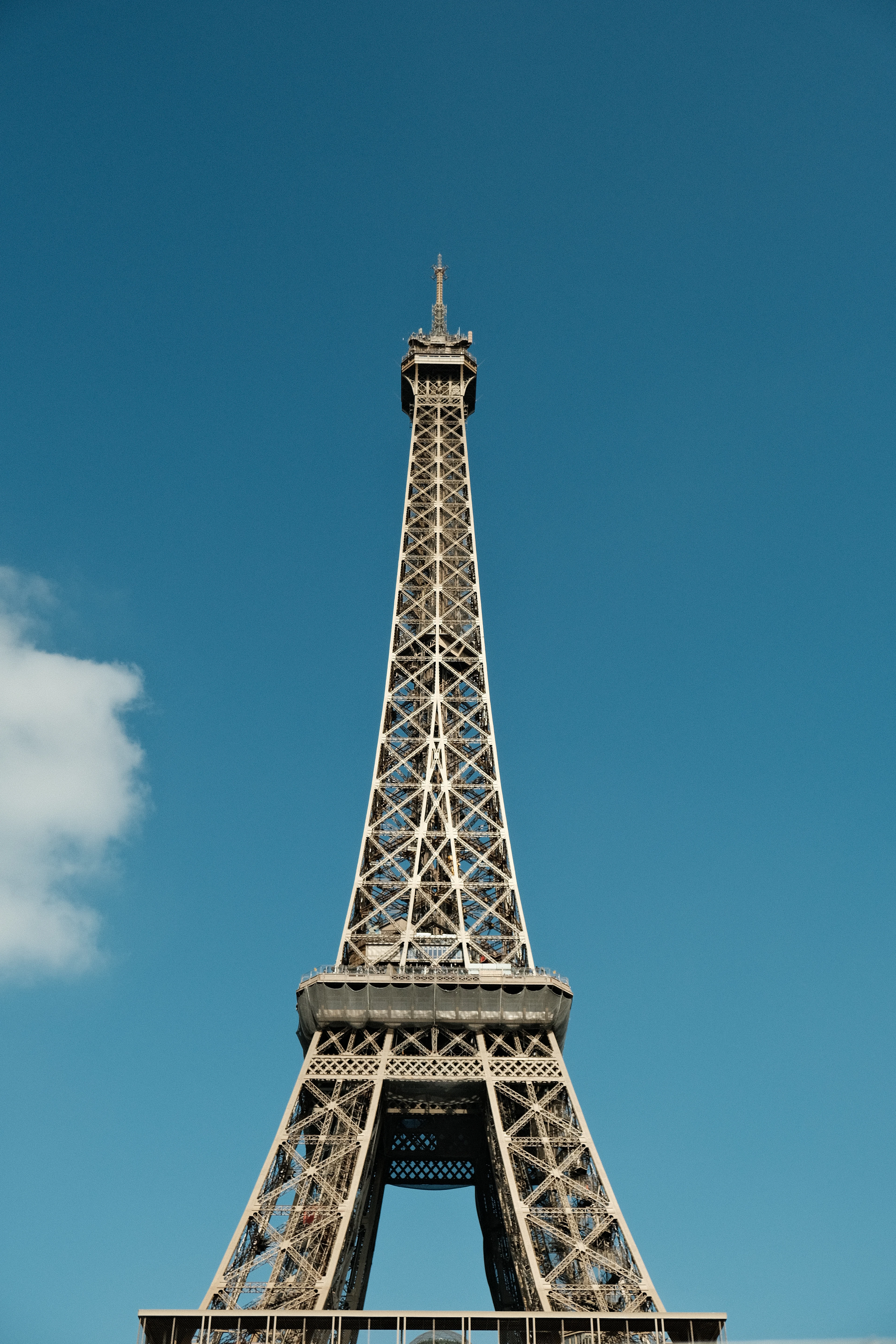 Paris Travel Guide: Museums, Food & Best Time to Visit