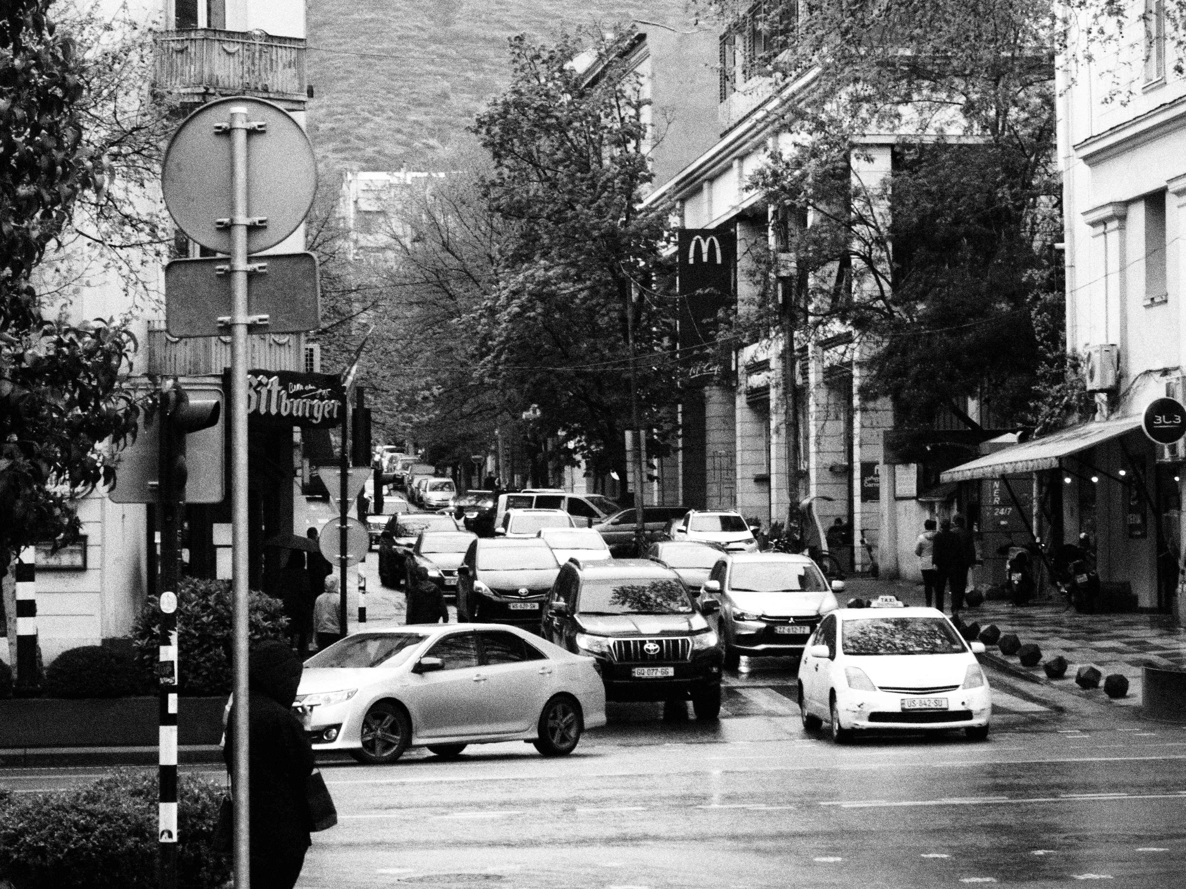 Busy street scene in a popular Chicago neighborhood - Two-bedroom apartments Chicago