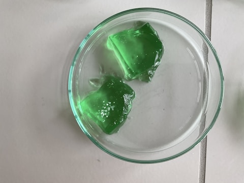 Electrophoresis gel showing clear peptide bands in a controlled lab environment.