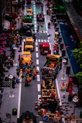 a city street filled with lots of traffic