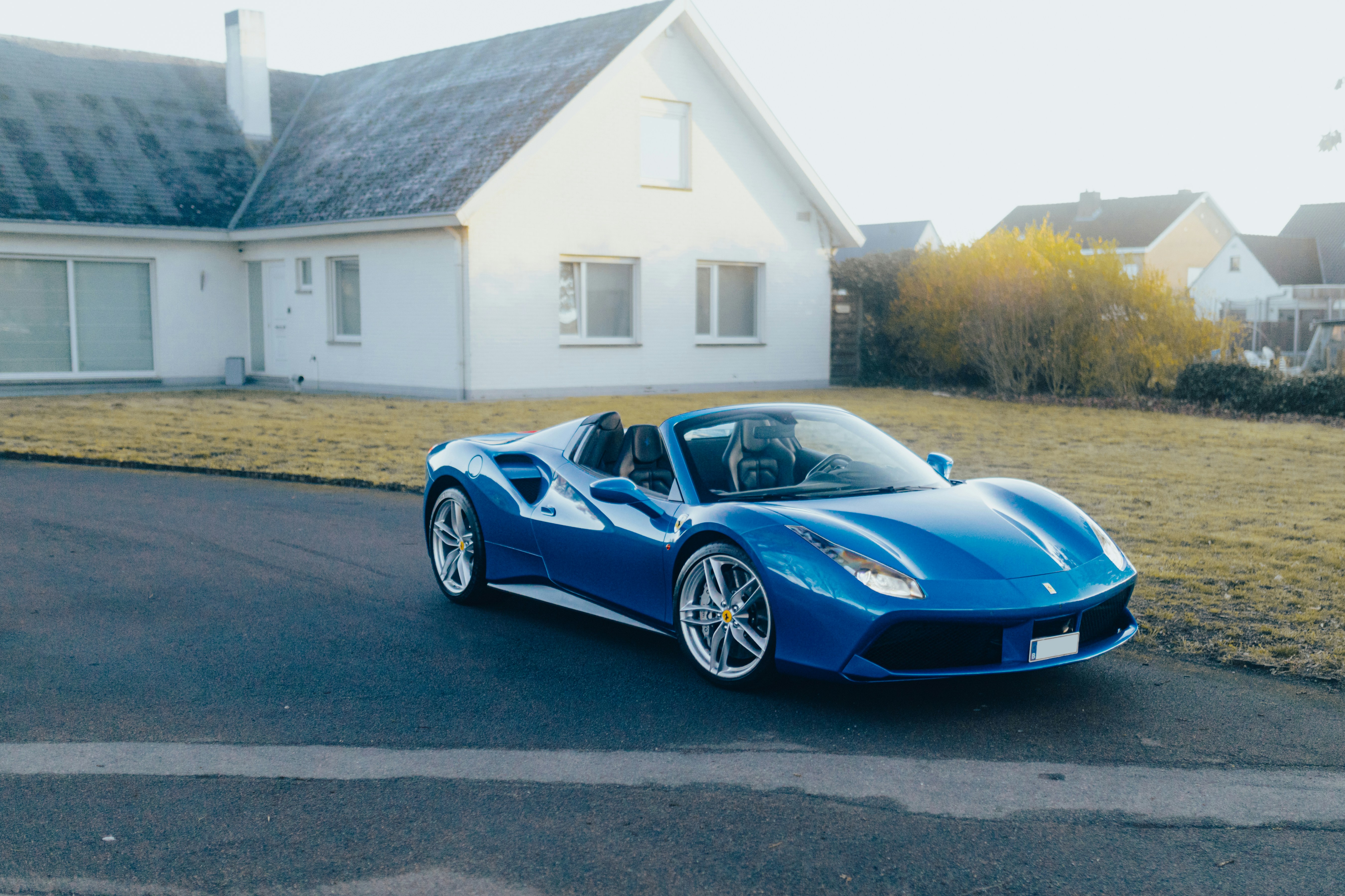 Photo by lorenzohamers