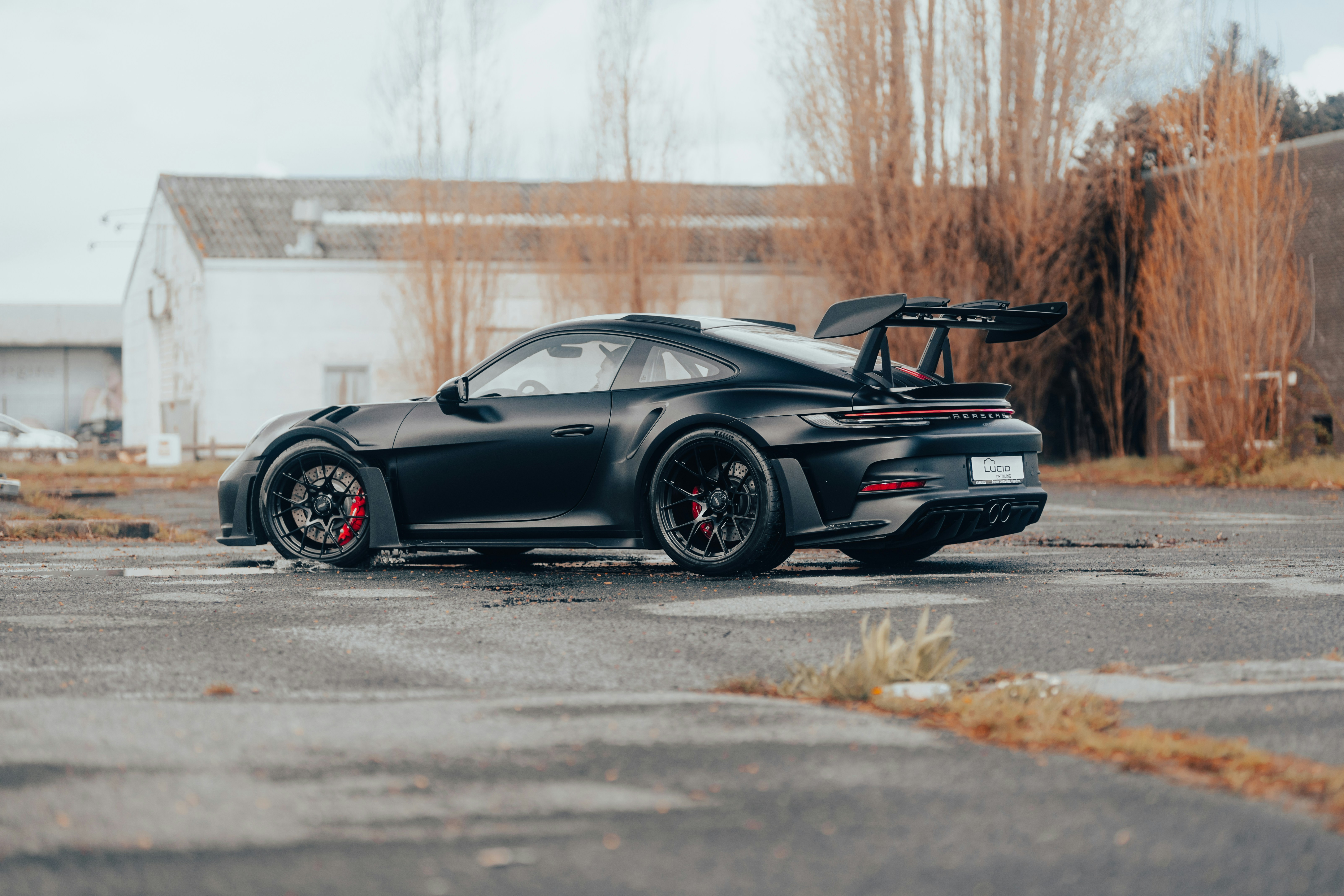 Photo by lorenzohamers