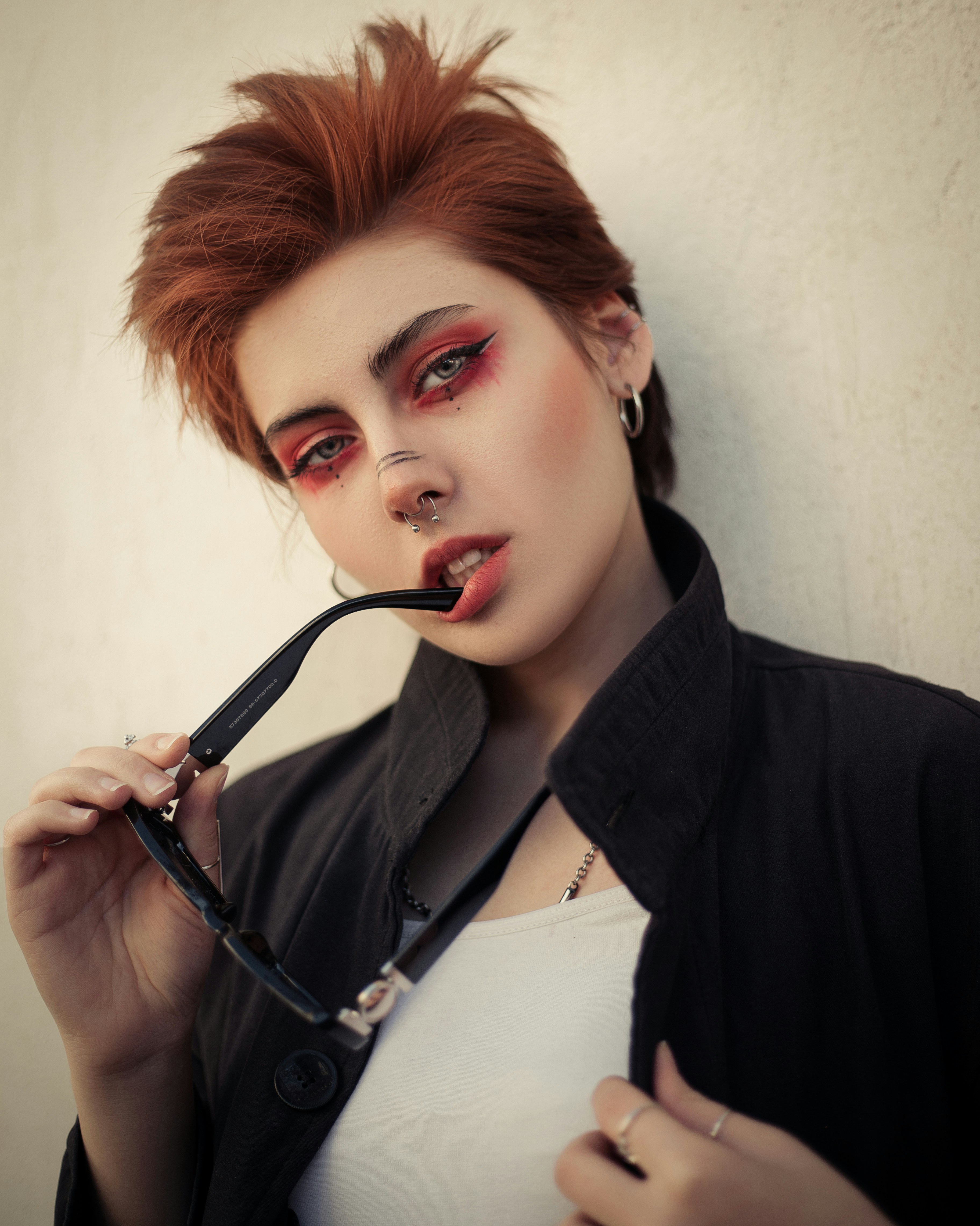 Asymetrical pixie cut