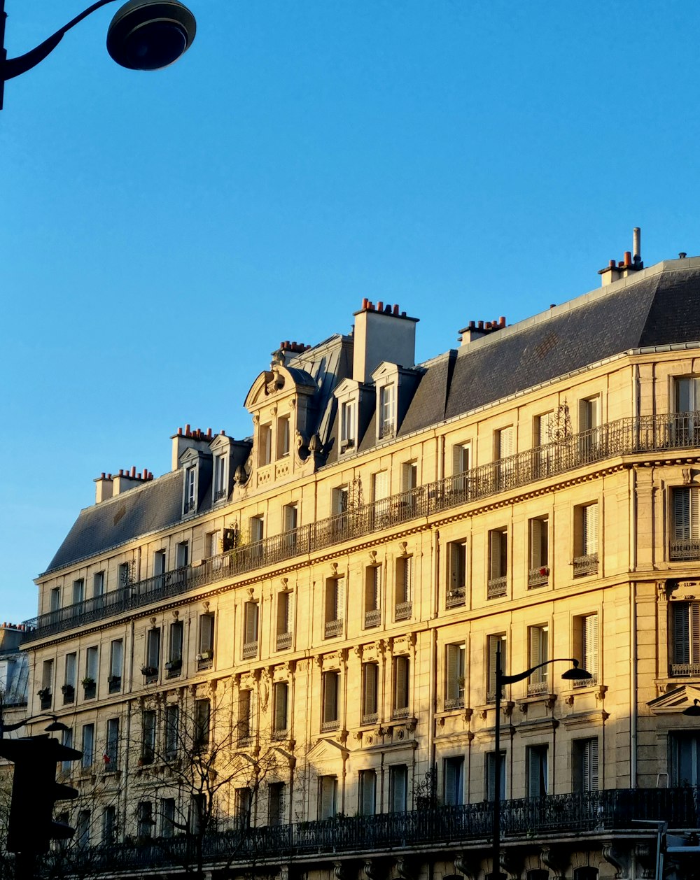 a large building with many windows and balconies