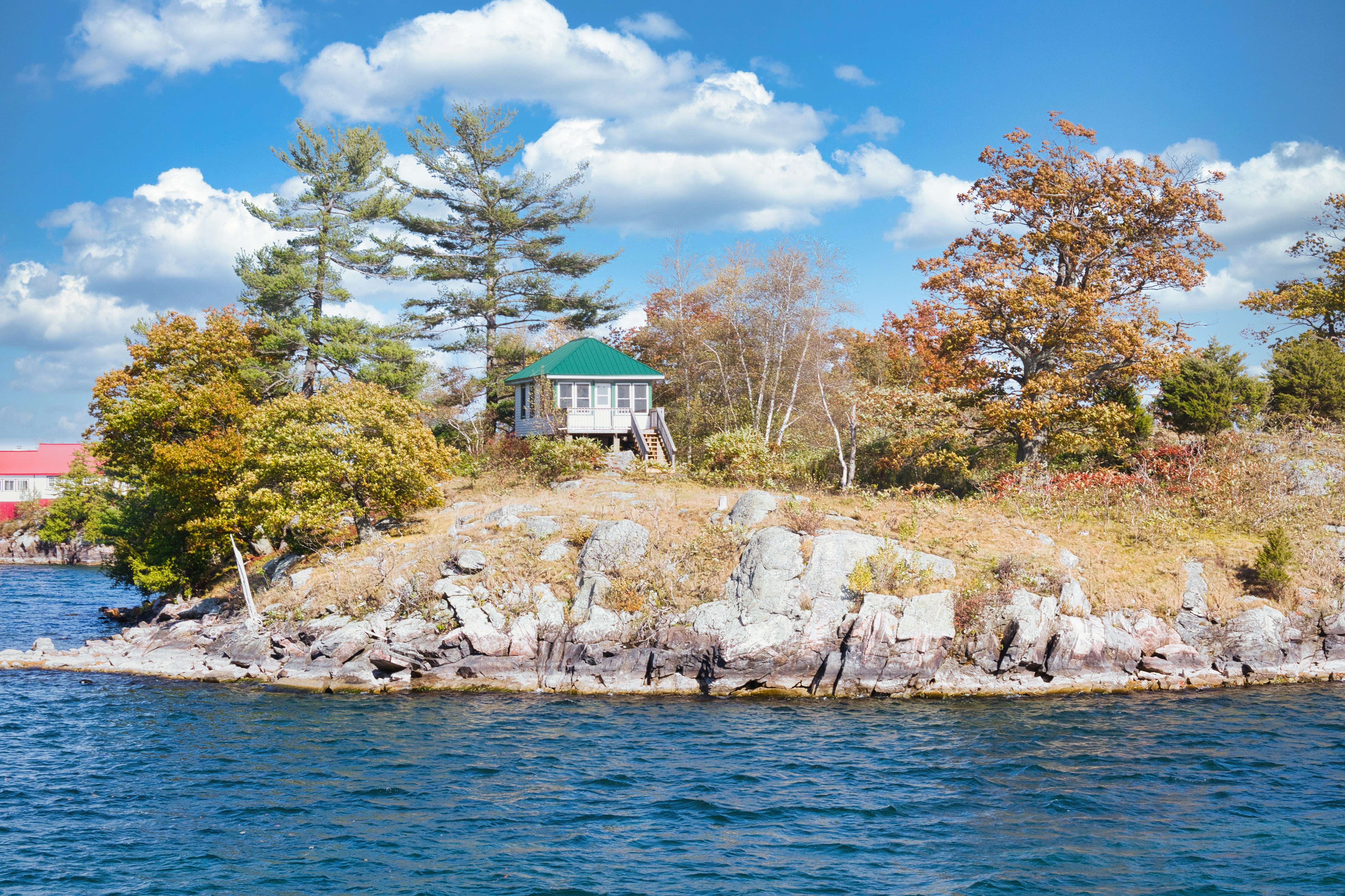 Photo by wanderingshishi