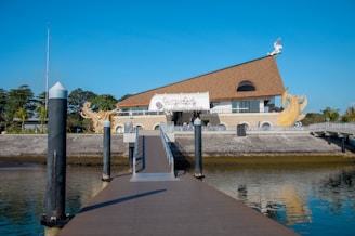 sanur pier