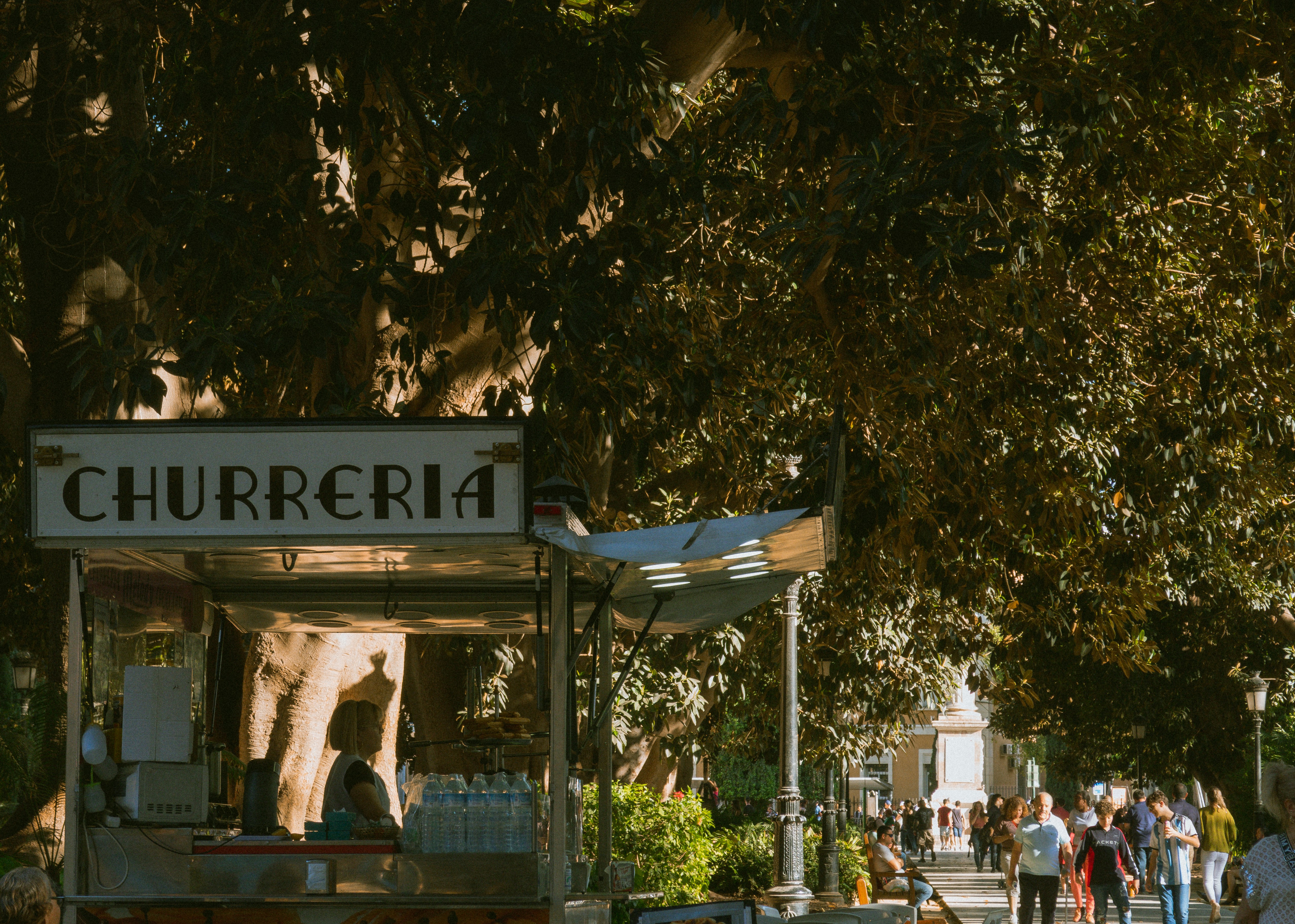 Descubre los Mejores Churros de Barcelona: Horarios y Promociones 2025
