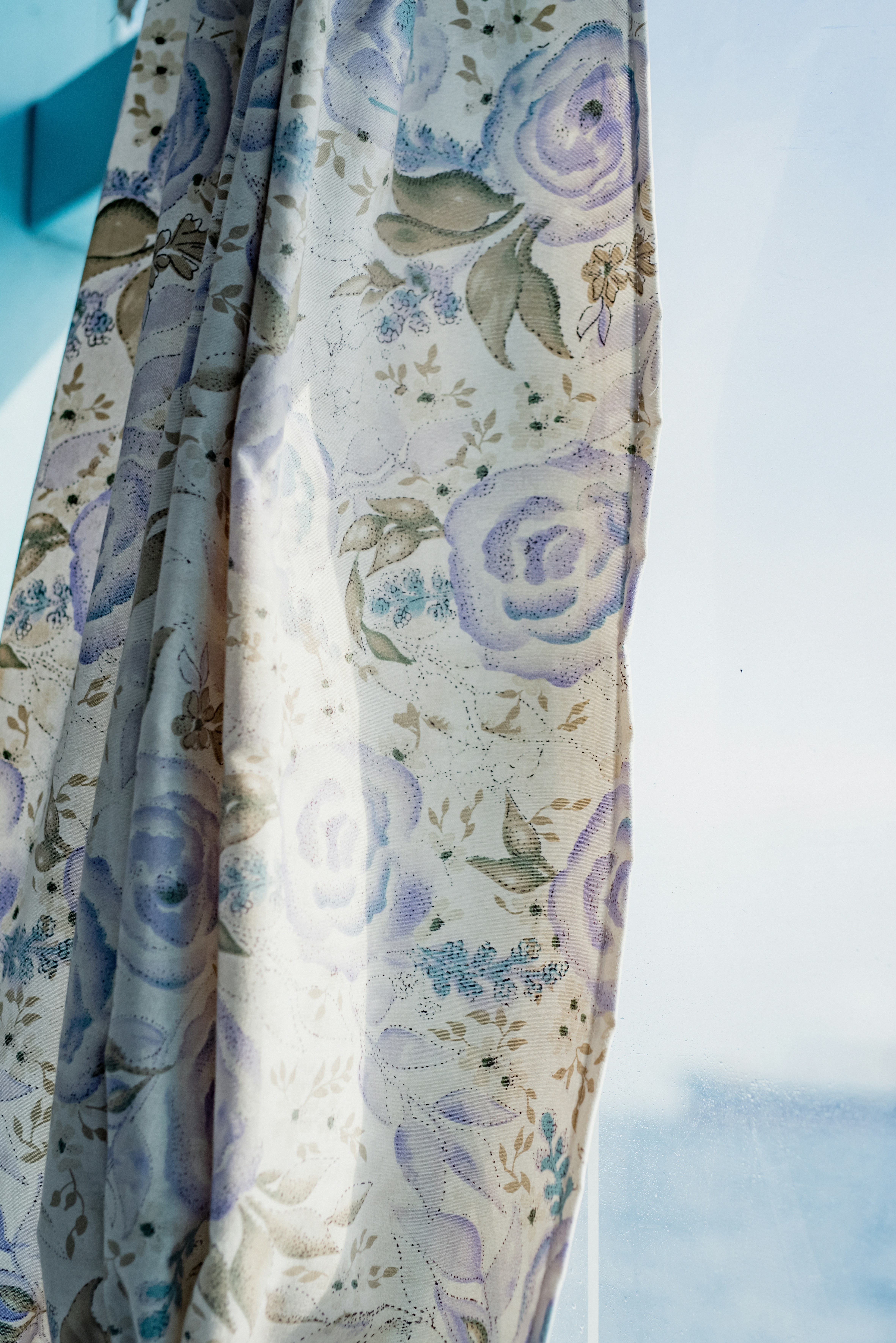 floral silk scarf wallpaper, wallpaper, Printed Scarves: Styling Tips for Simple Outfits 6