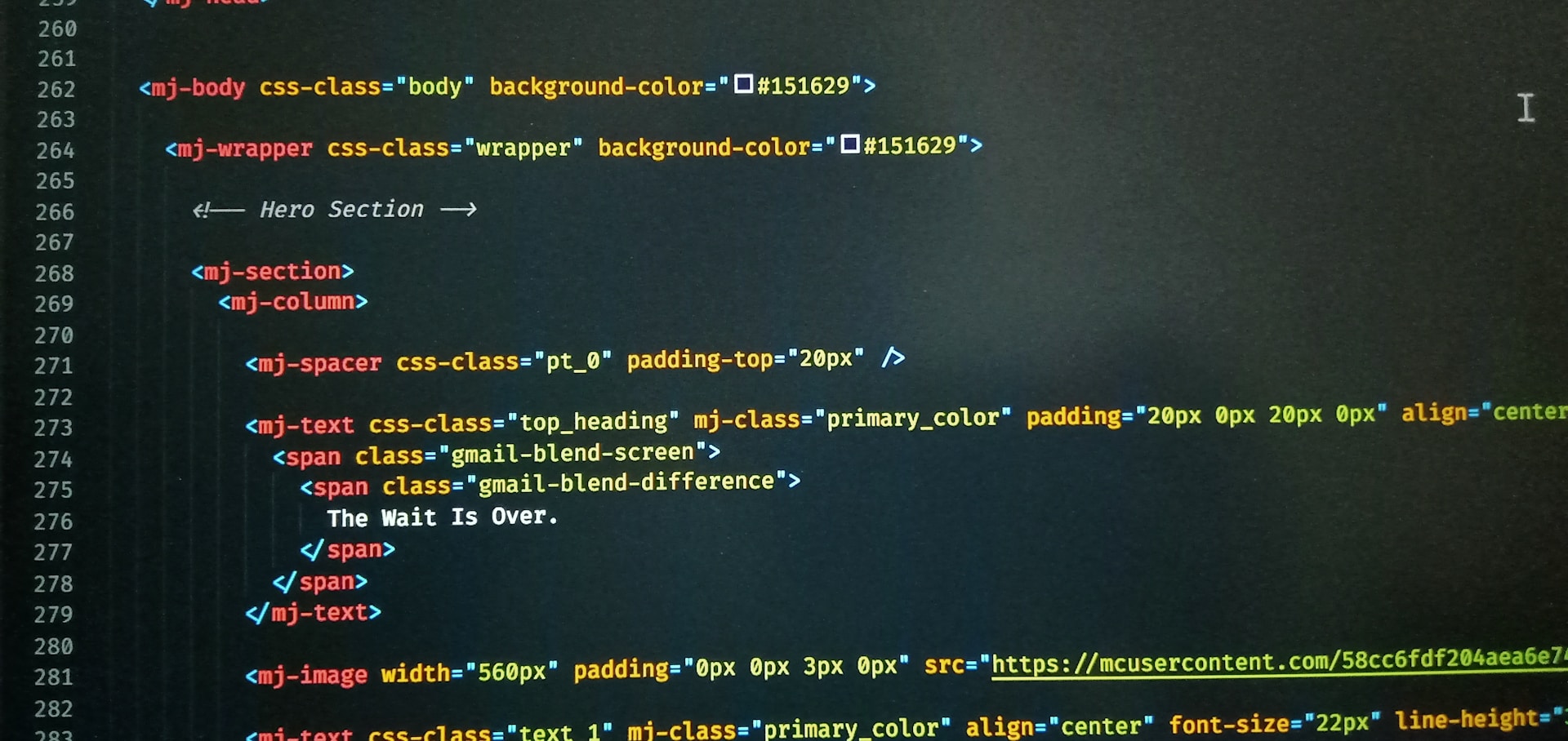 gray computer monitor