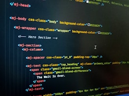 Animated webpage section showing content area with dynamic text and colorful effects.