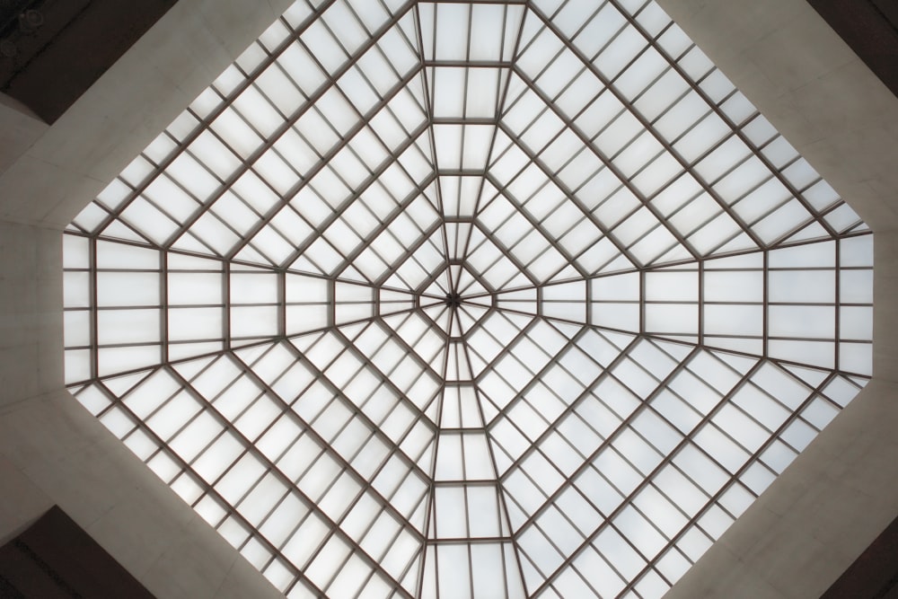 a view of the ceiling of a large building