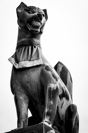 Sun Go Kong surrounded by a protective magical circle, ready to defend against threats.