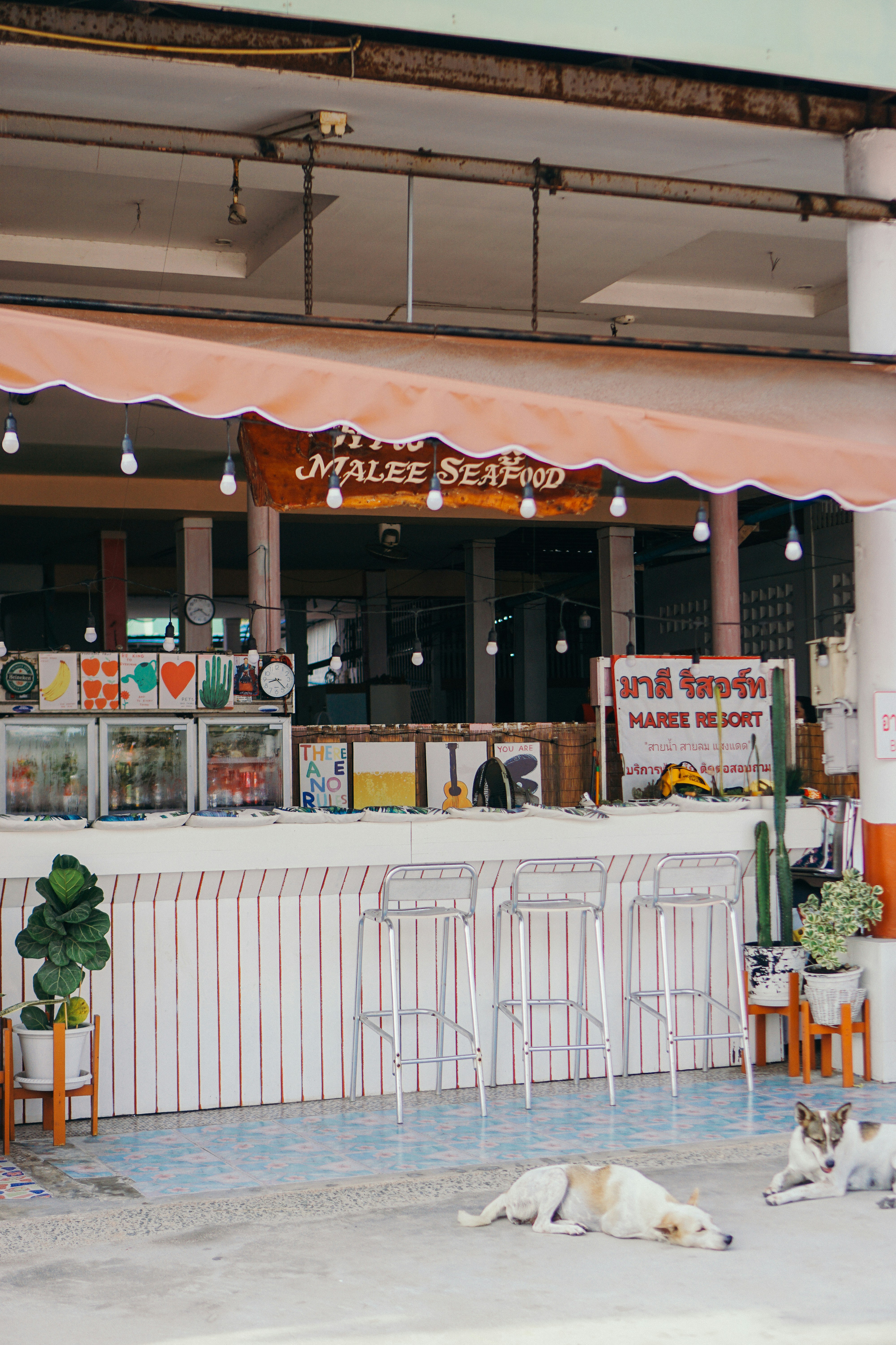 La Paz Restaurant Menu