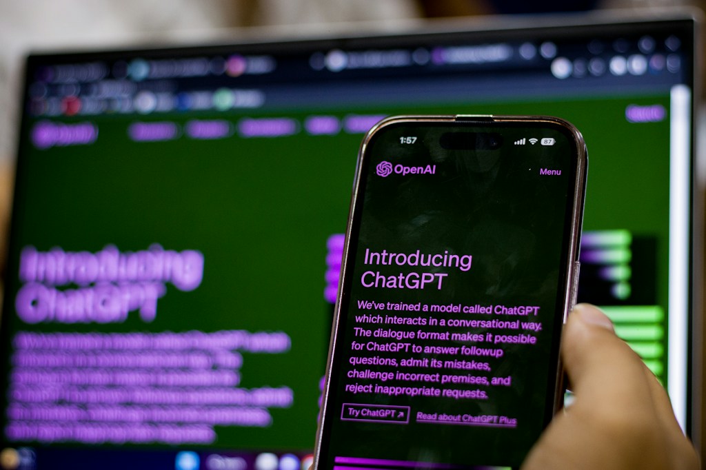 Smart Chat Hub