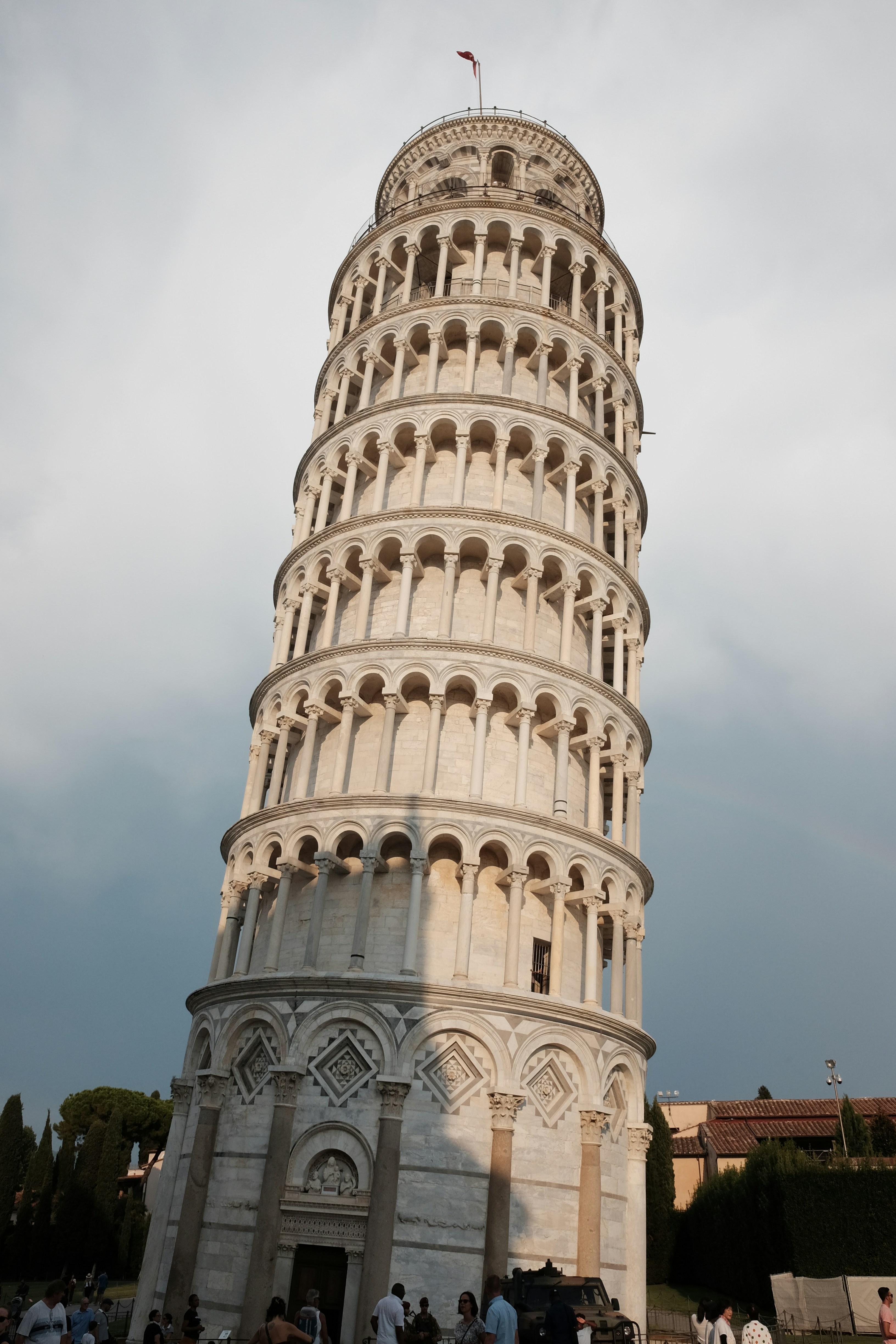 a very tall tower with a bunch of people around it