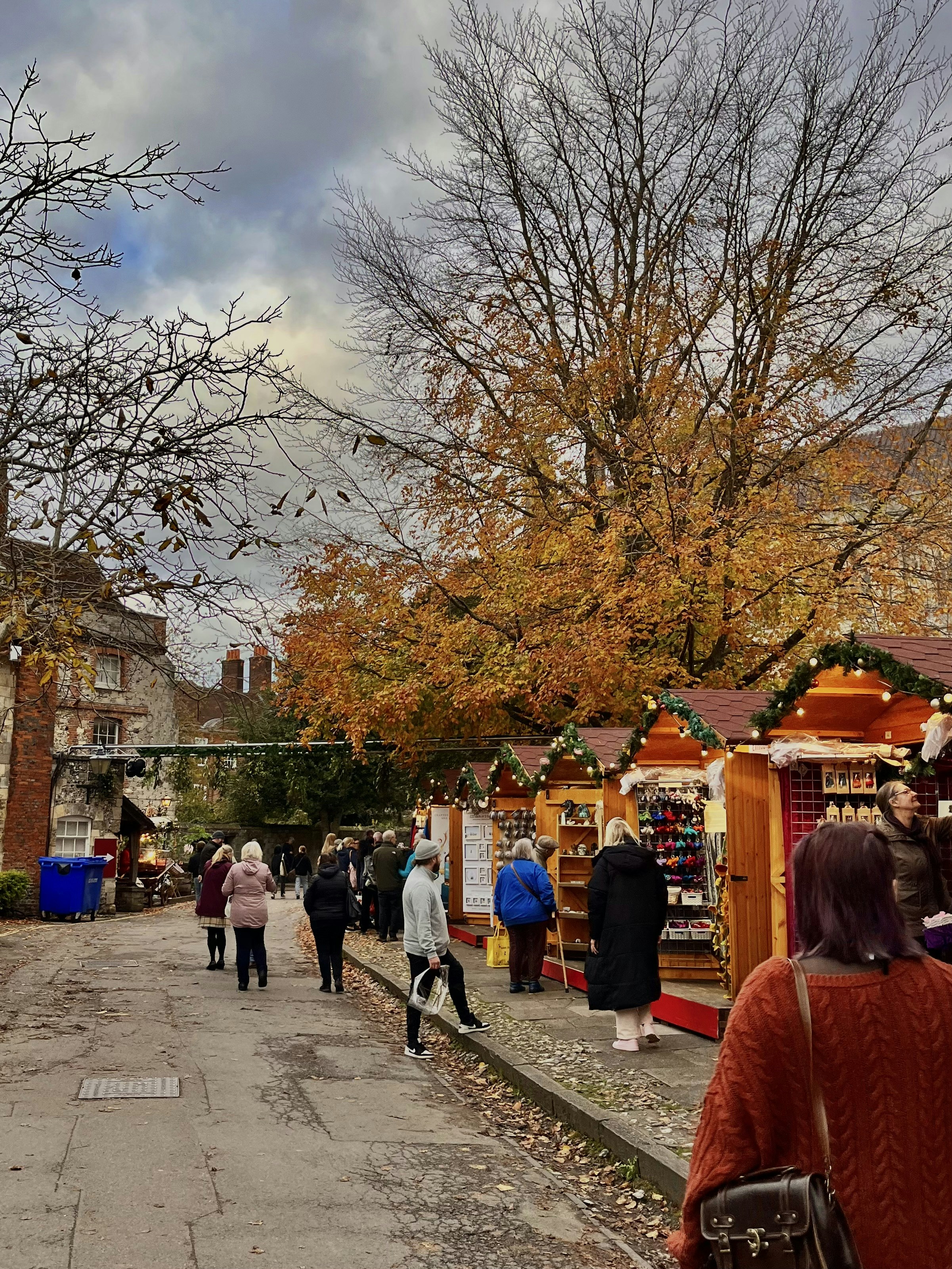 가을 오프라인 마켓: 풍성한 수확의 기쁨