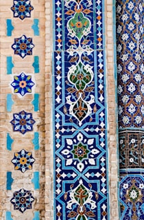 Traditional craftsmanship in Türkiye with artisans handcrafting intricate designs.