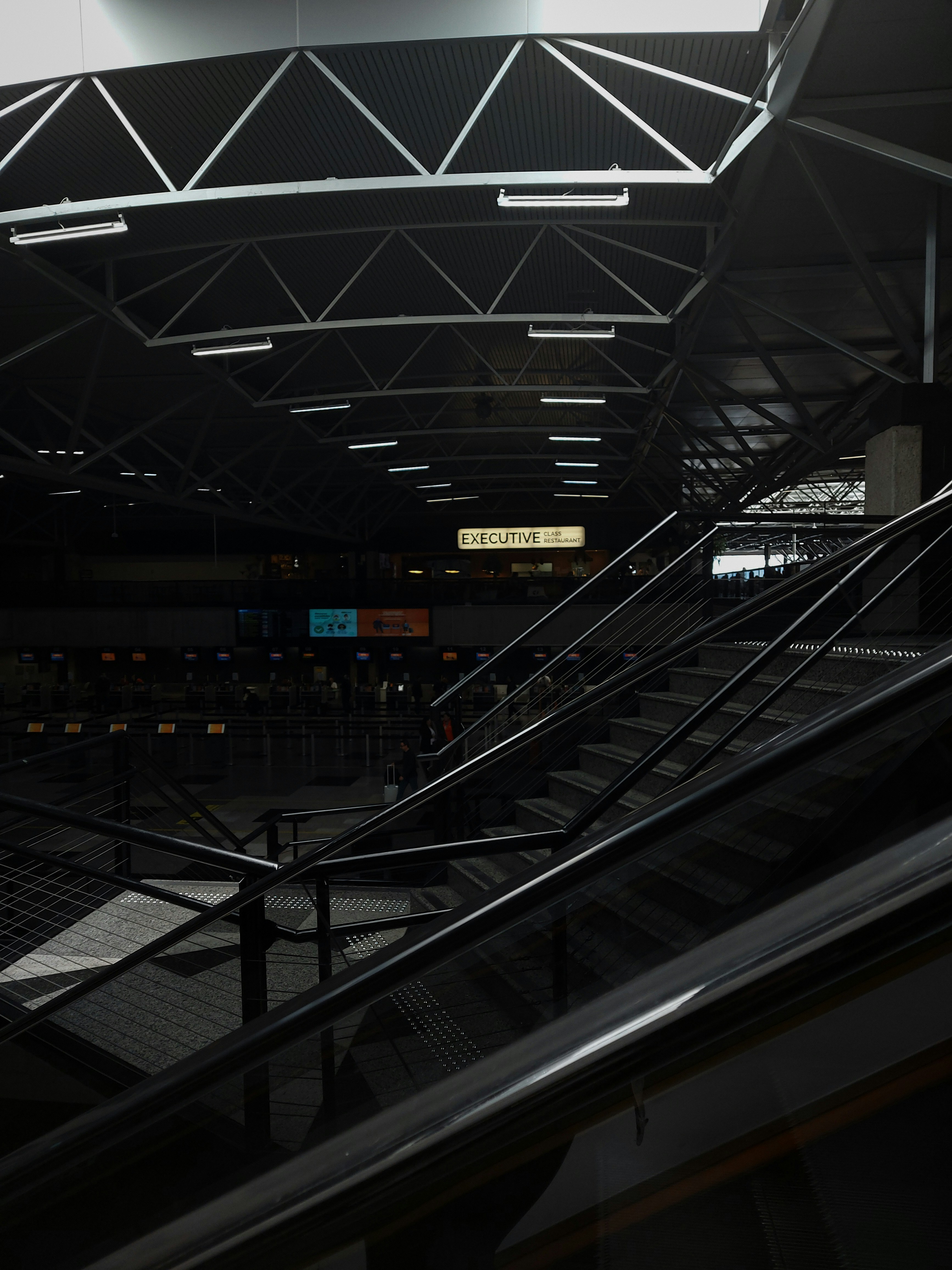 Data Center Intelligence - Weekly Roundup (Executive Summary) (Dec 8 -14)