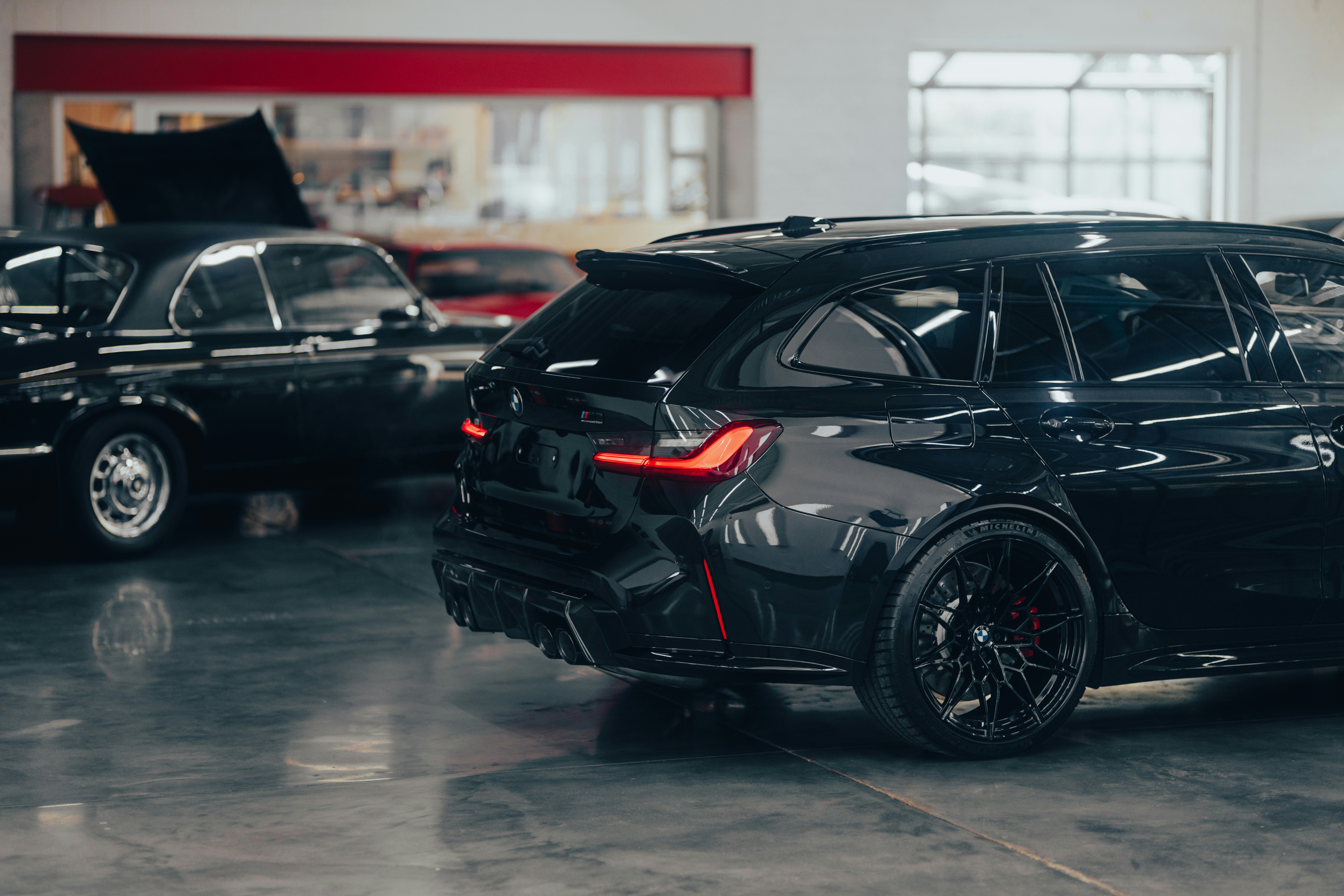 Photo by lorenzohamers