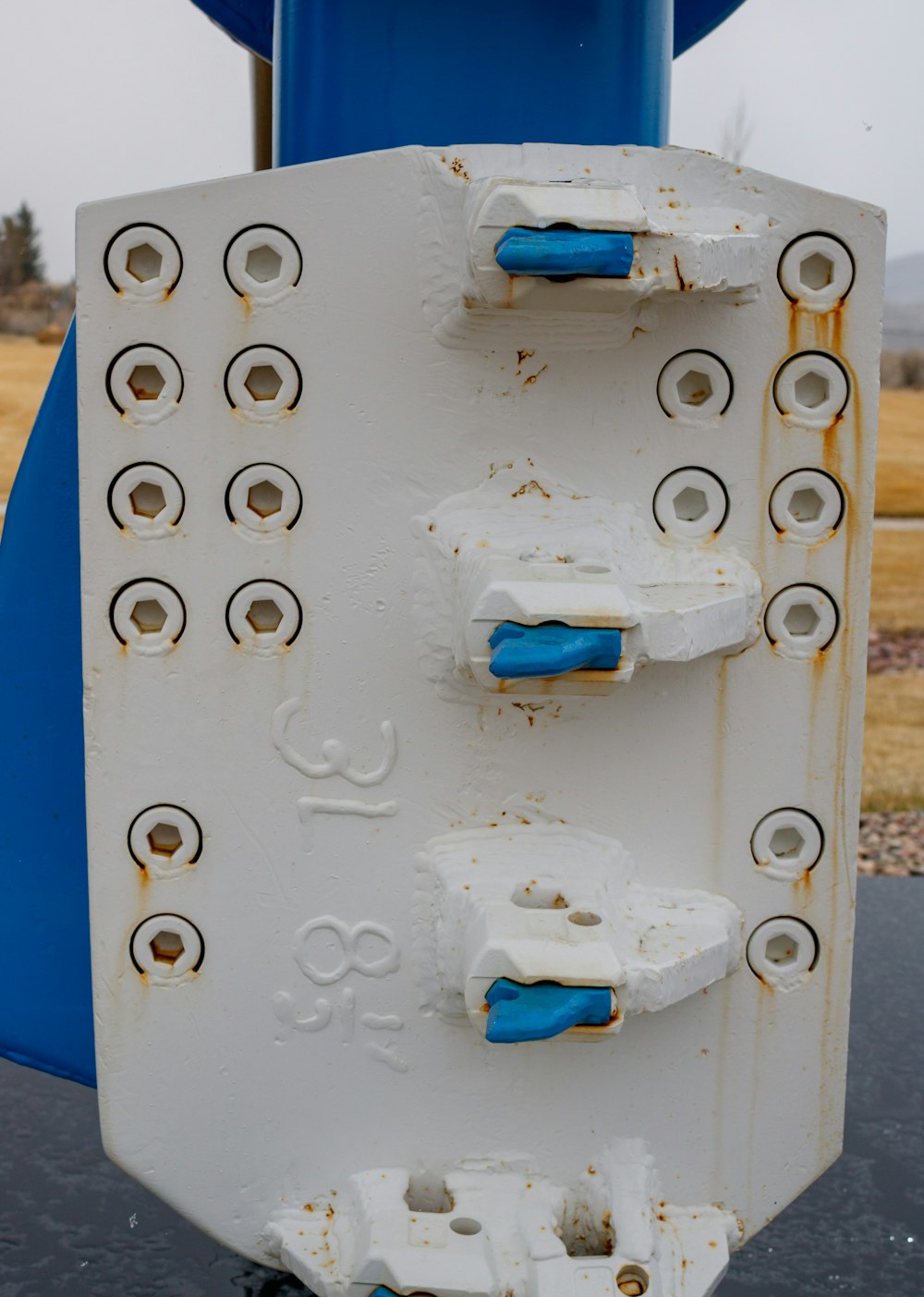 a close up of a blue and white object