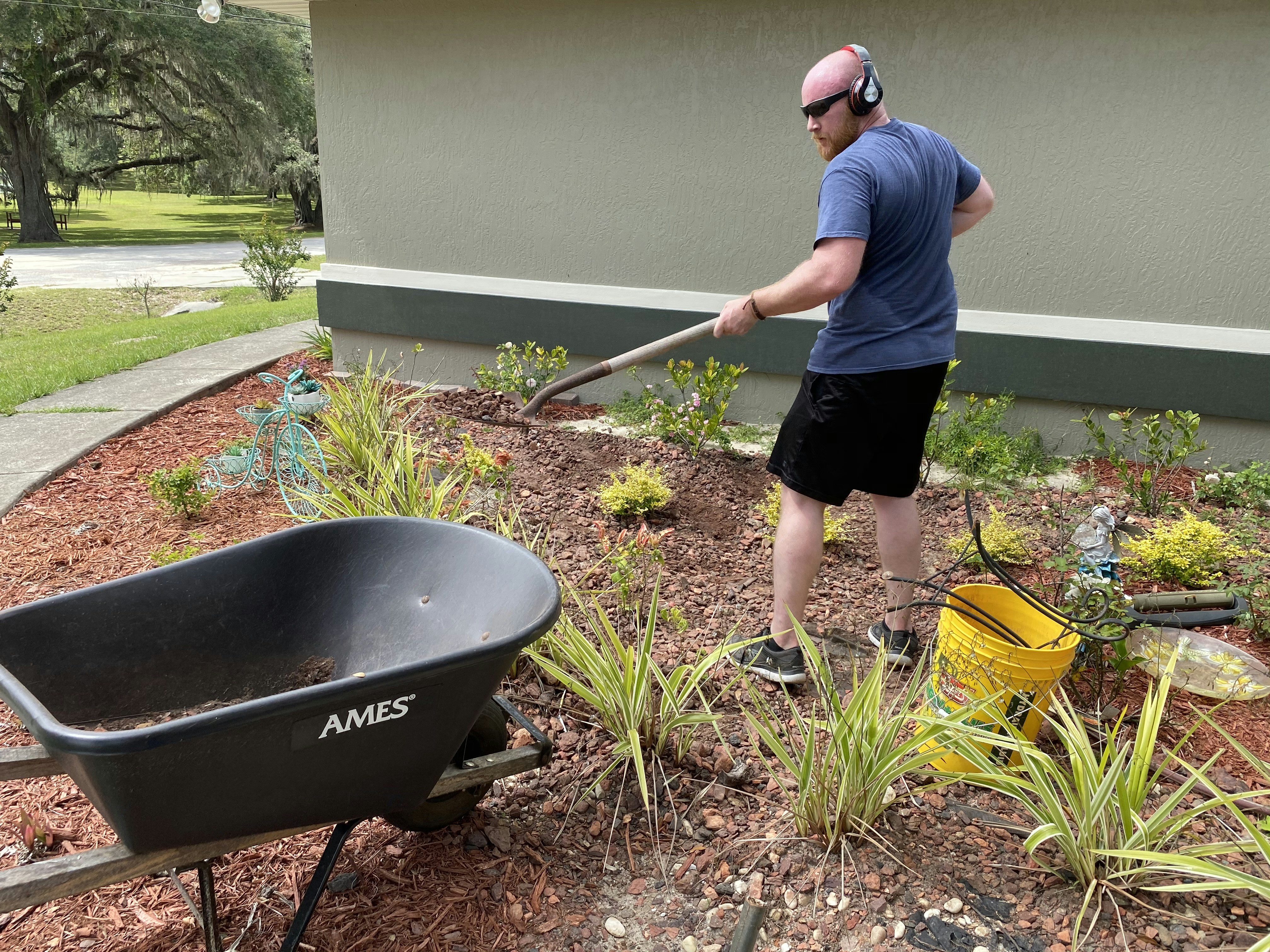 Essential Contact Information for Garden Services