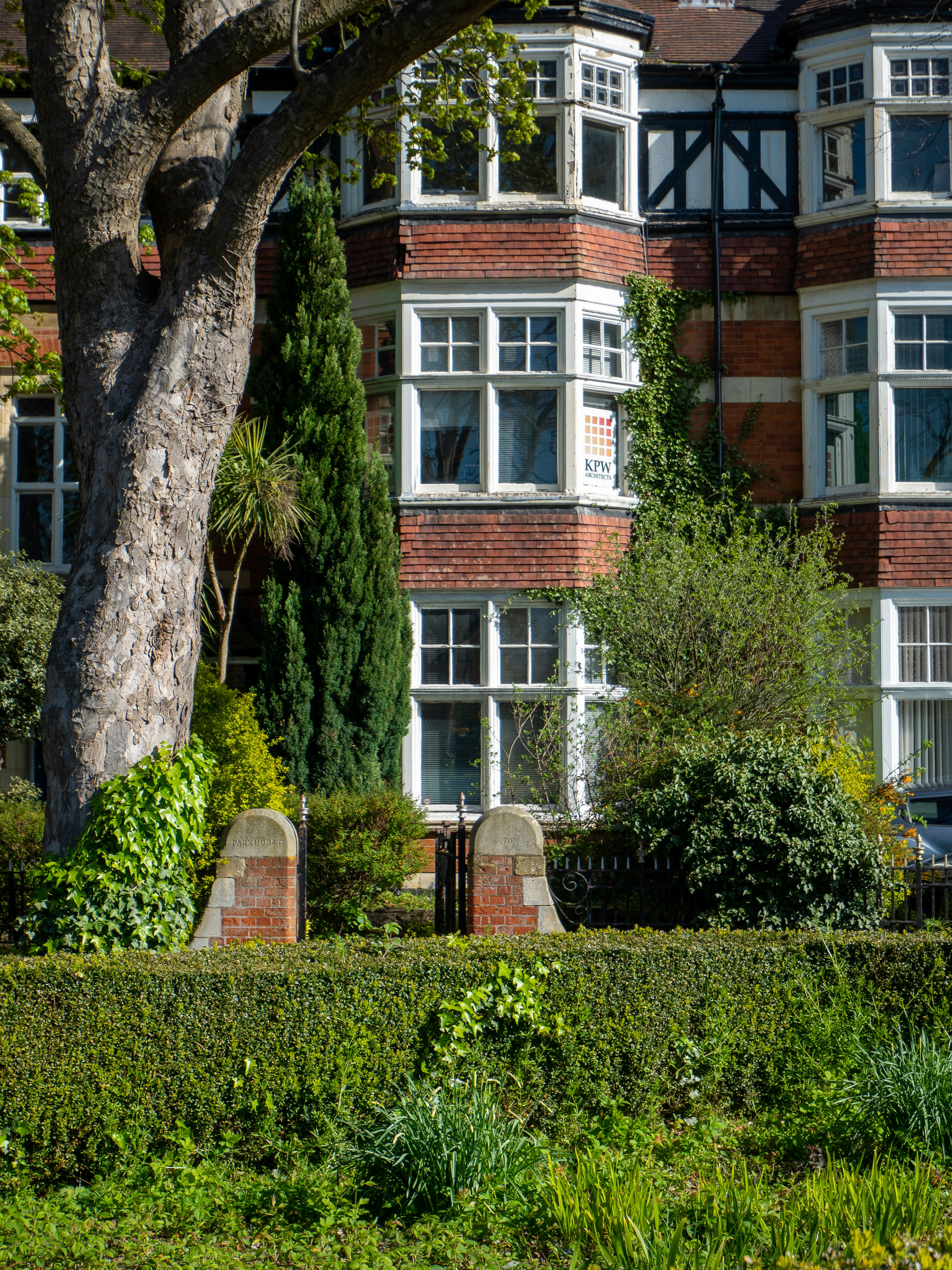 photo-1682412863760-2b97d6fe5228?ixid=M3wxMjA3fDB8MXxzZWFyY2h8MTR8fG1hdGhzJTIwcHJpdmF0ZSUyMHR1aXRpb24lMjBjZW50cmUlMjBzdHJhdGZvcmQlMjB1cG9uJTIwYXZvbnxlbnwwfHx8fDE3NjAwNTMyNTN8MA\u0026ixlib=rb-4.1.0