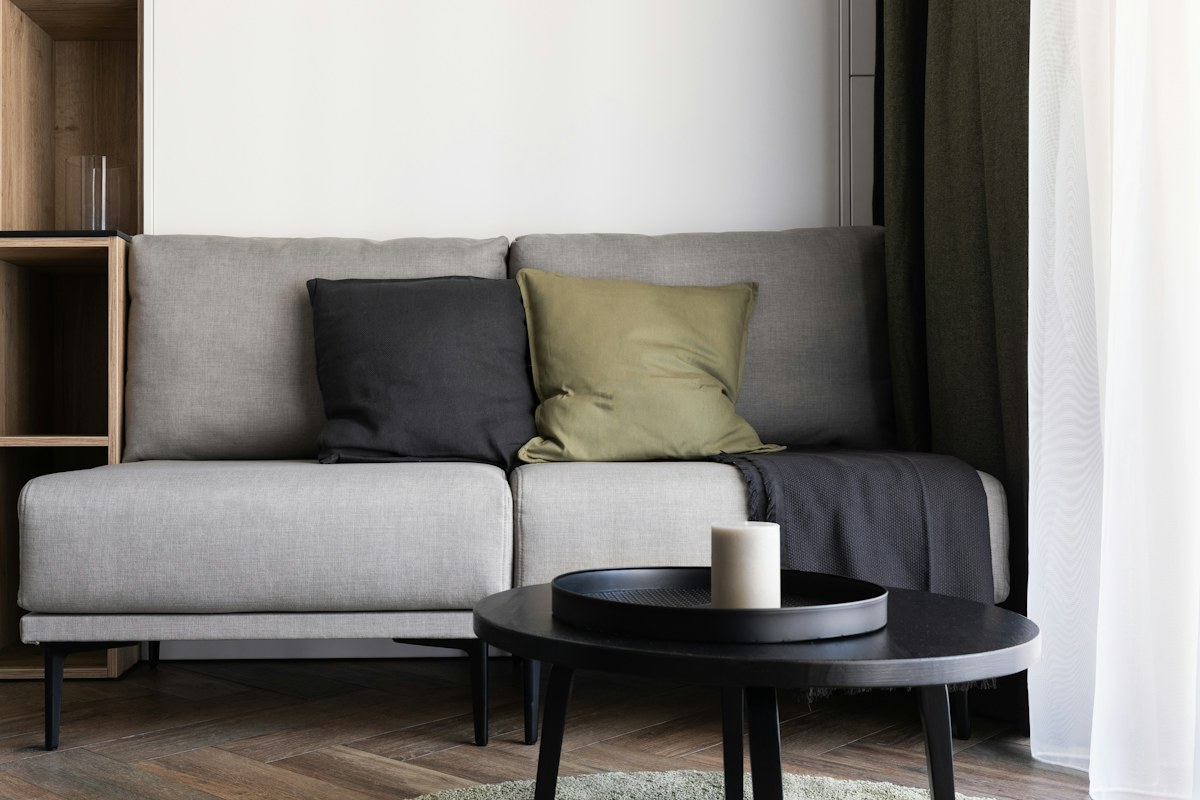 Small Apartment Living Room Ideas That Add Storage Without Crowding the Room