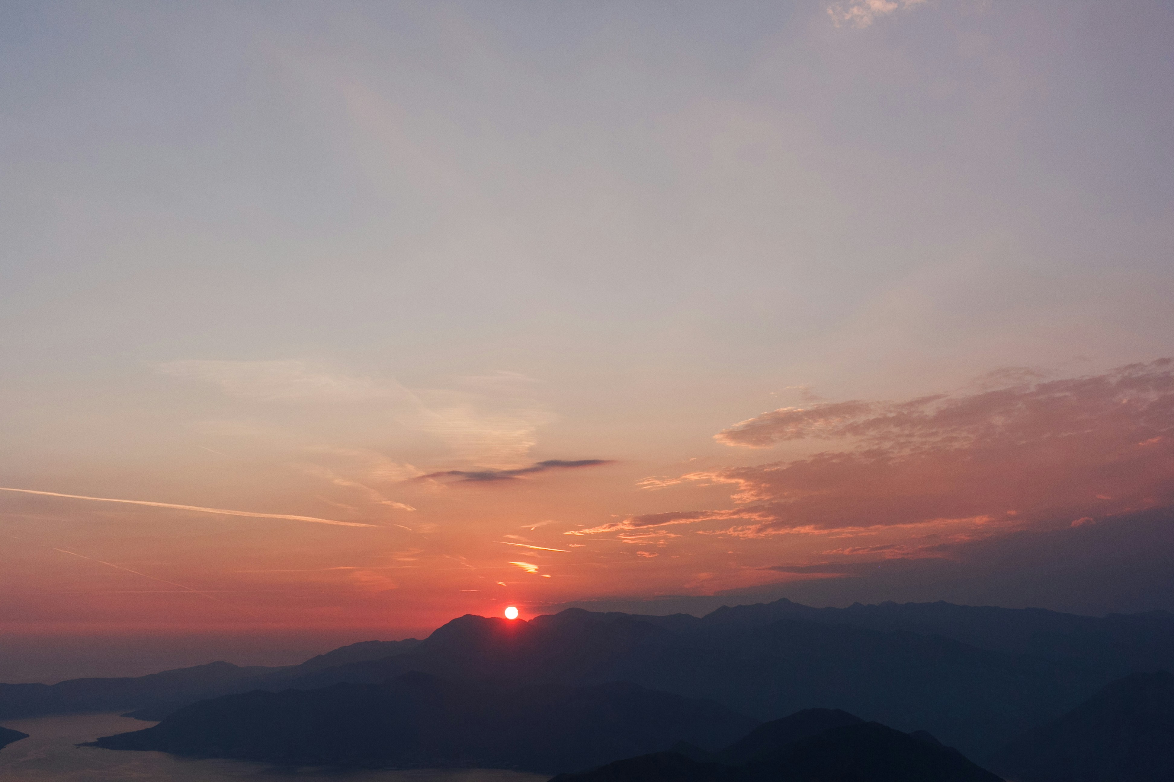 Photo by romanvolkov